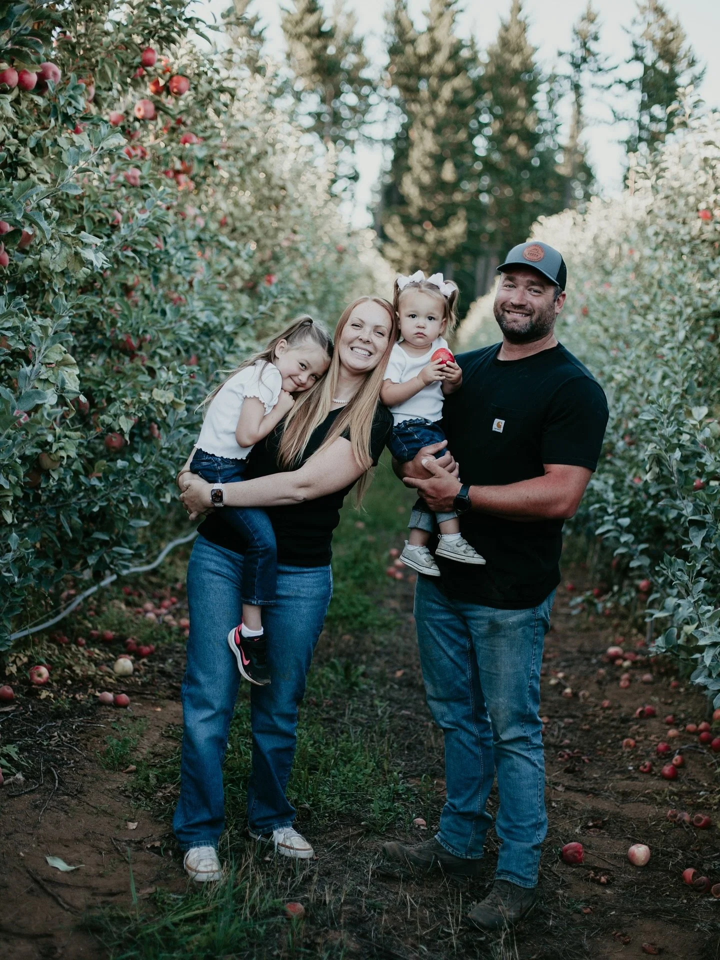 It&rsquo;s been a while since we introduced ourselves, so here we are 👋 We&rsquo;re Parker &amp; Sarah, first-generation farmers in Hood River, growing pears and Honeycrisp apples while raising our two little girls. 🍐🍎 Farming keeps us busy, but w