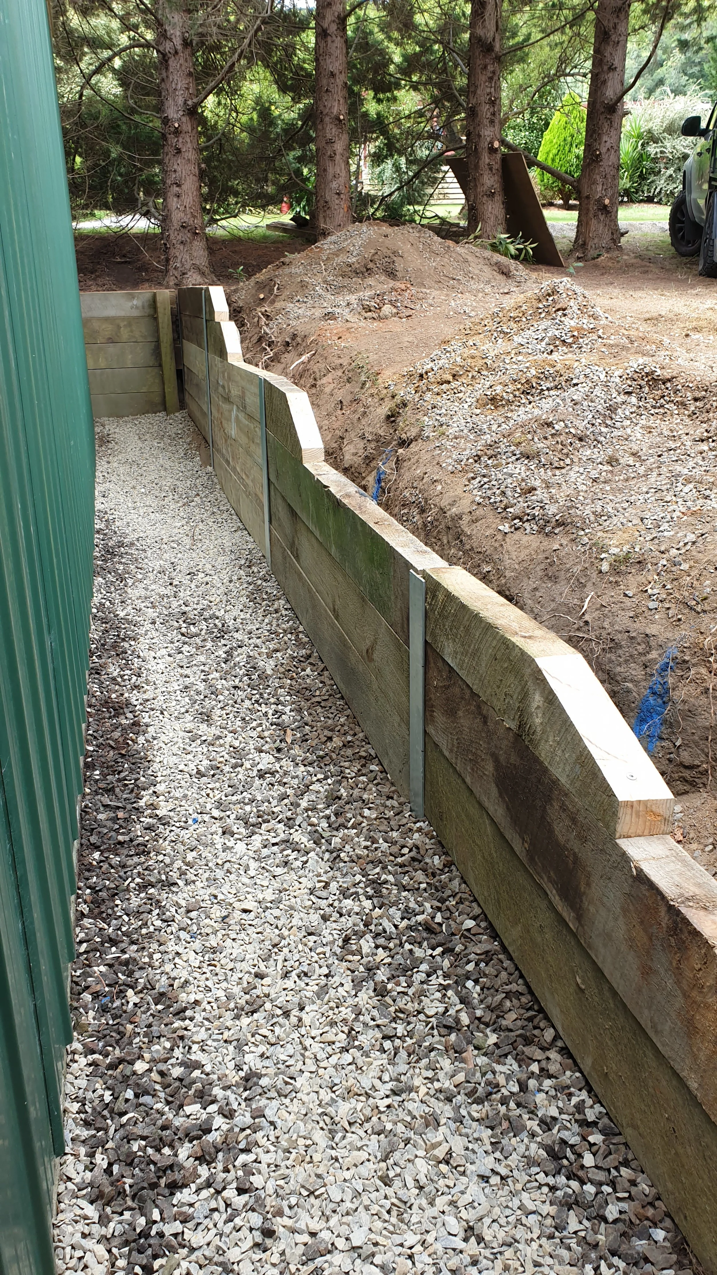 Jill _ Kens Retaining wall n. 2.jpg