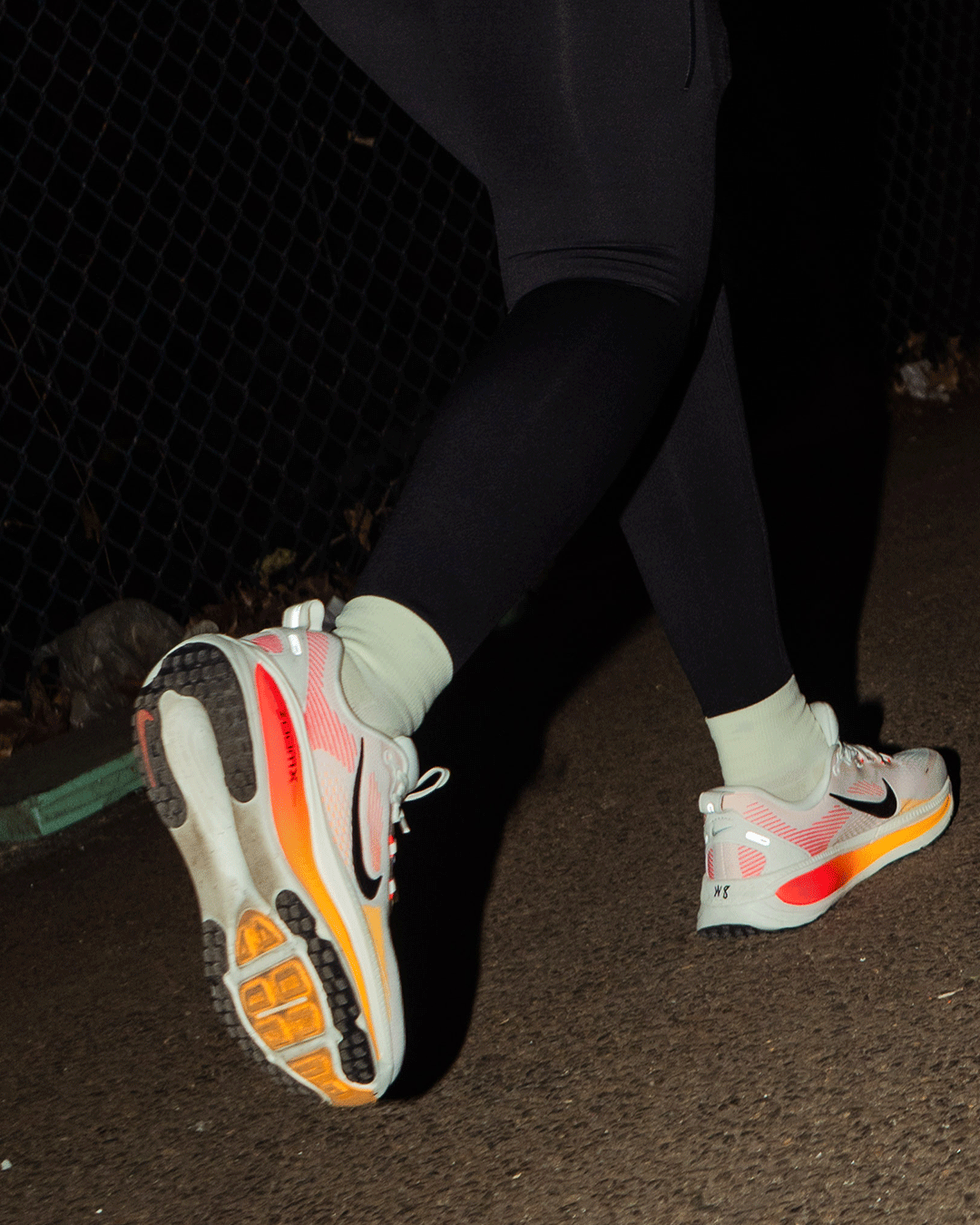 Nike-Vomero-18-P2_04.gif