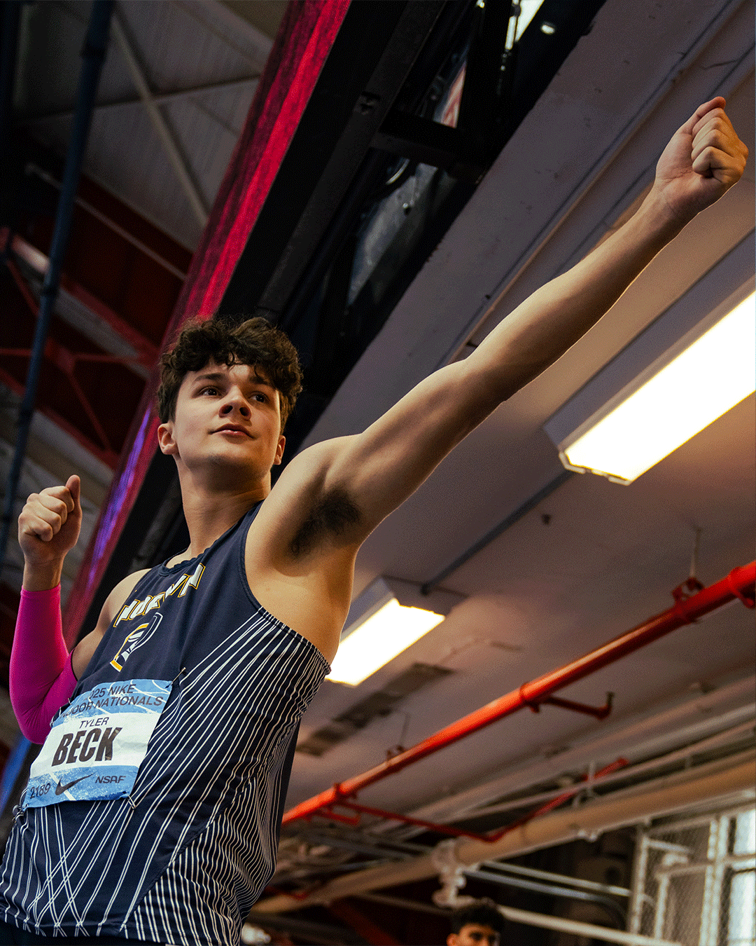 Nike-Armory-Post-2-1_09.gif