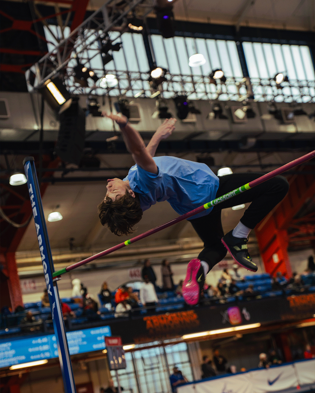 Nike-Armory-Post-3-2_03.gif