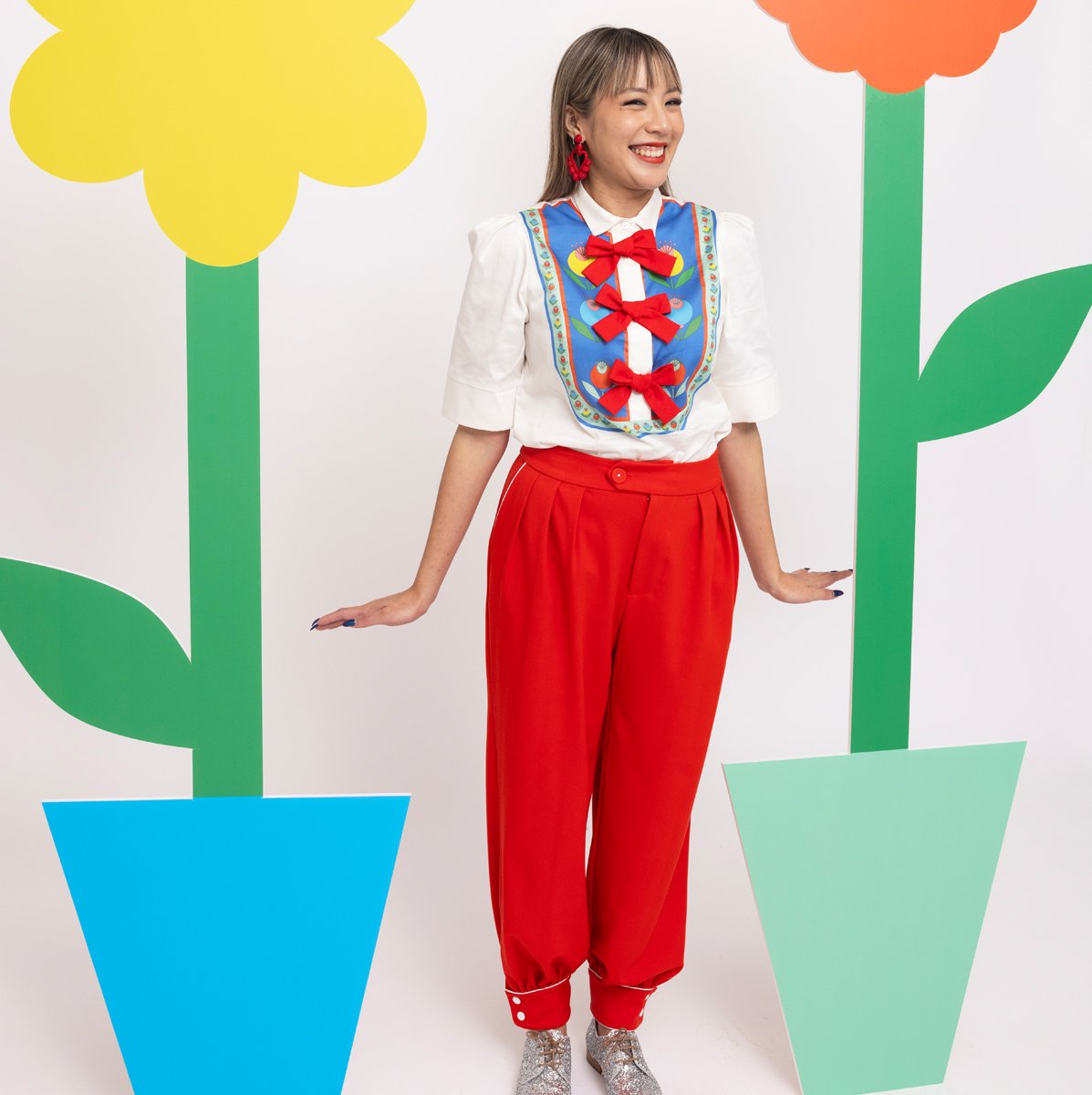 TUXE DELUXE FOLK FLOWER PROD.jpg
