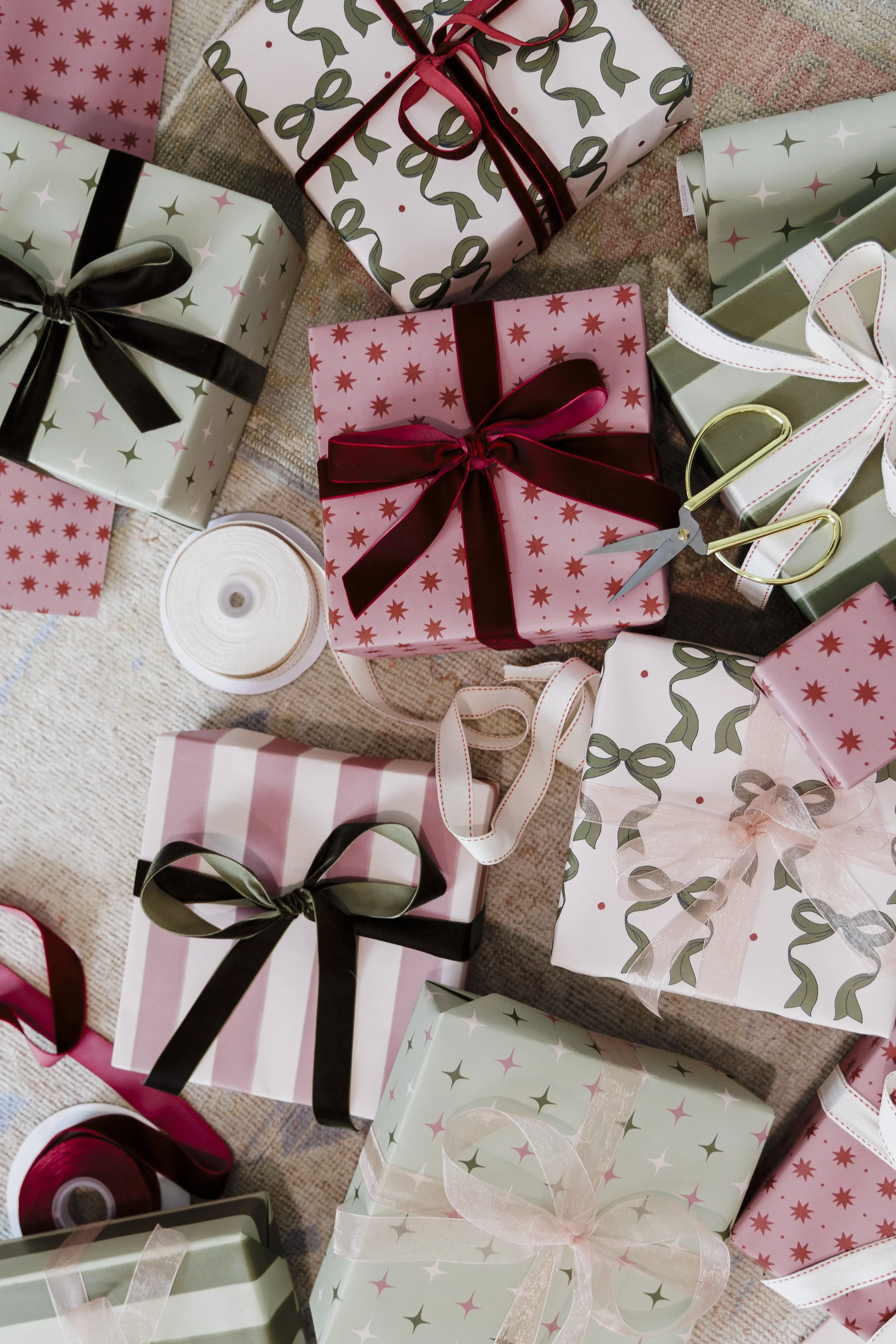 The Everygirl Gift Guide Campaign