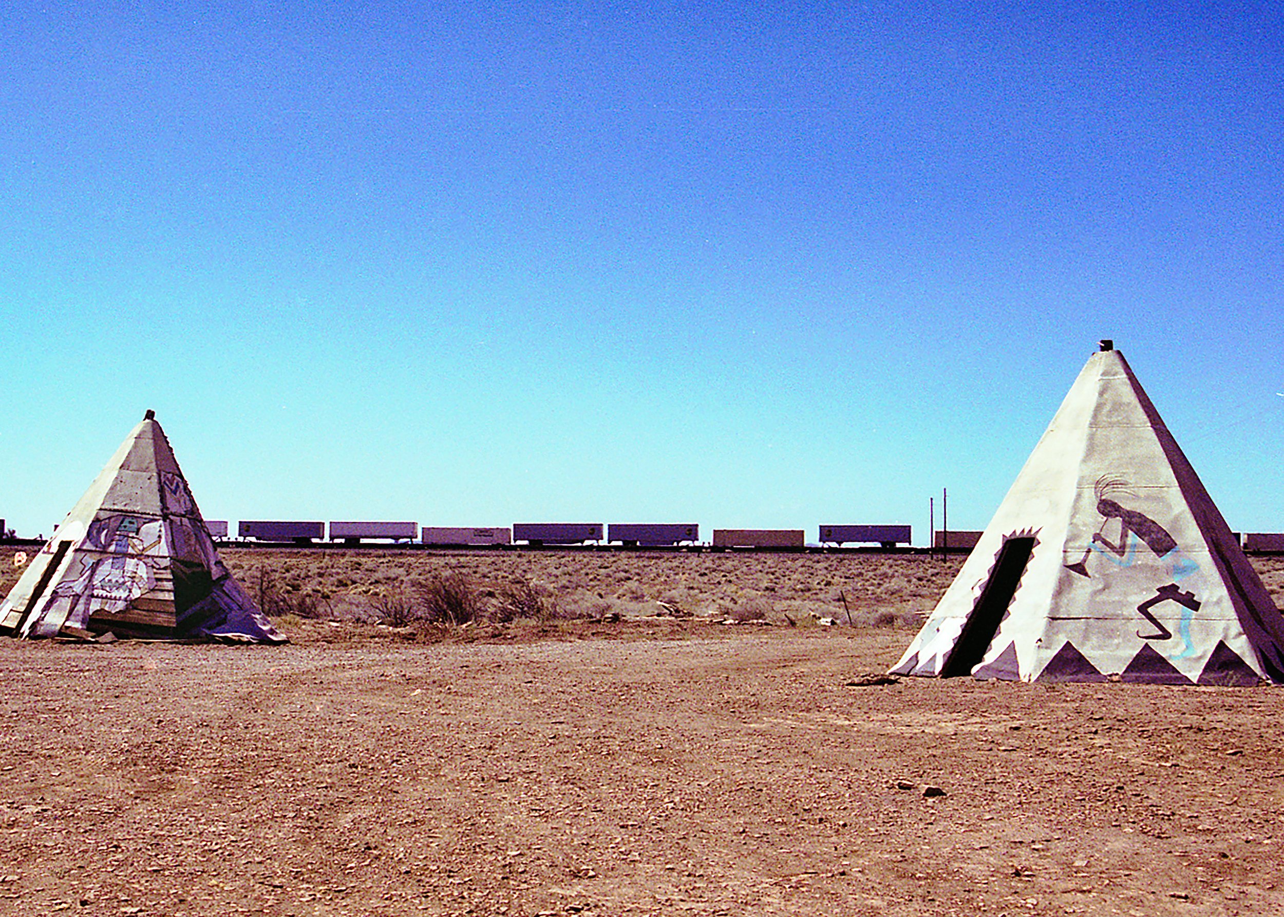 05_Zea_Phoebe_Teepees.jpg