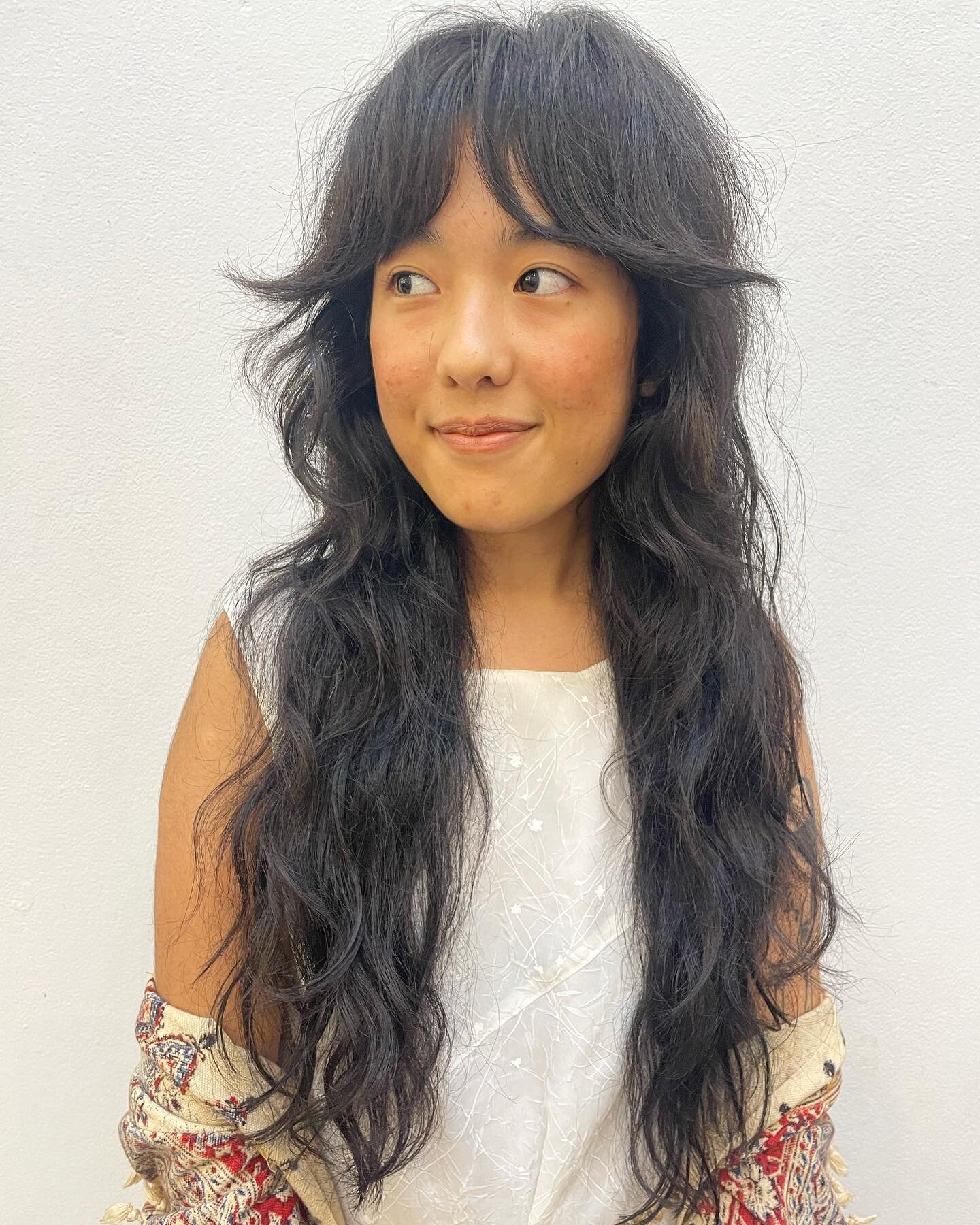 I have not cut hair this thick/long in a while !! How dreamy does the end result look ✨✨✨
@a_h_salon 
.
.
.
.
.
.
.
.
.
.
.
.
.
.
.
.
.
.
.
.
.
.
.
#shag #drycut #curlyshag #longhair #curls #curlyhair #curtainbangs #fringe #bangs
