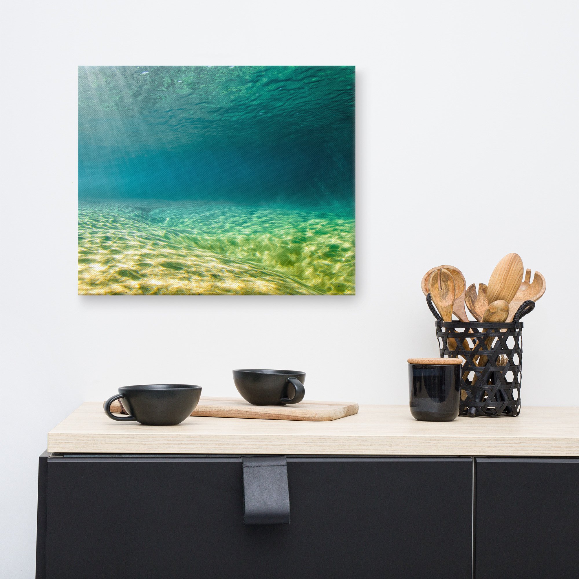 canvas-(in)-16x20-front-63a4e1319bf0d.jpg