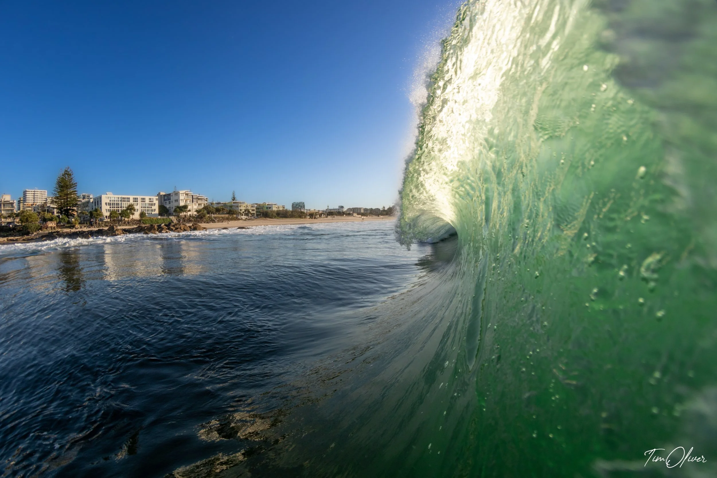 clean empty barrel at Kings Beach