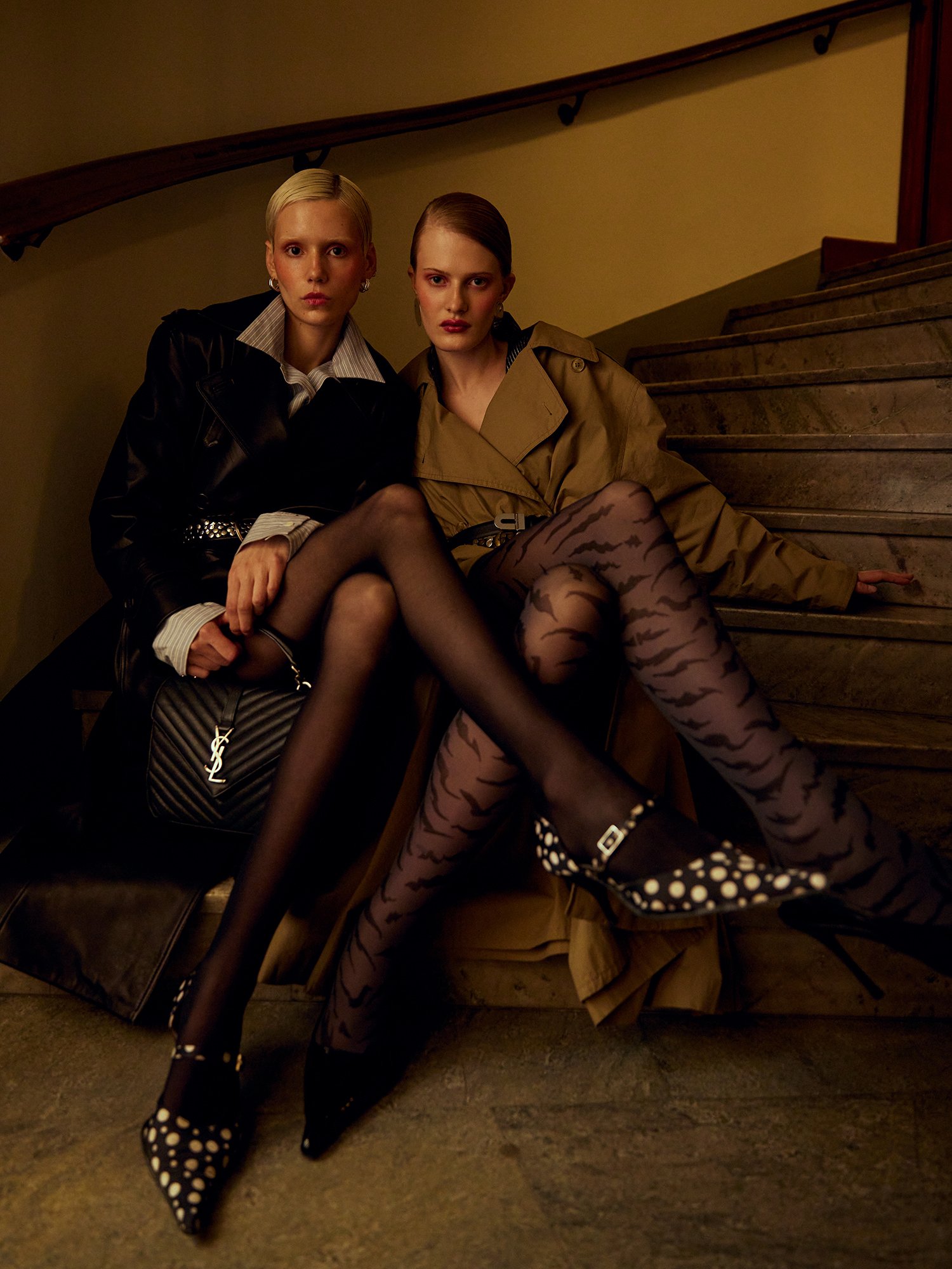 Fashion Editorial, Flowers, Natural light, Retoucher, Commercial Photographer, Beauty Photographer, Fashion Photographer in Stockholm, 
Mode Magasin, Blommor, Naturligt ljus, Retusch, Reklamfotograf, Skönhetsfotograf, Modefotograf, Fotograf i Stockho