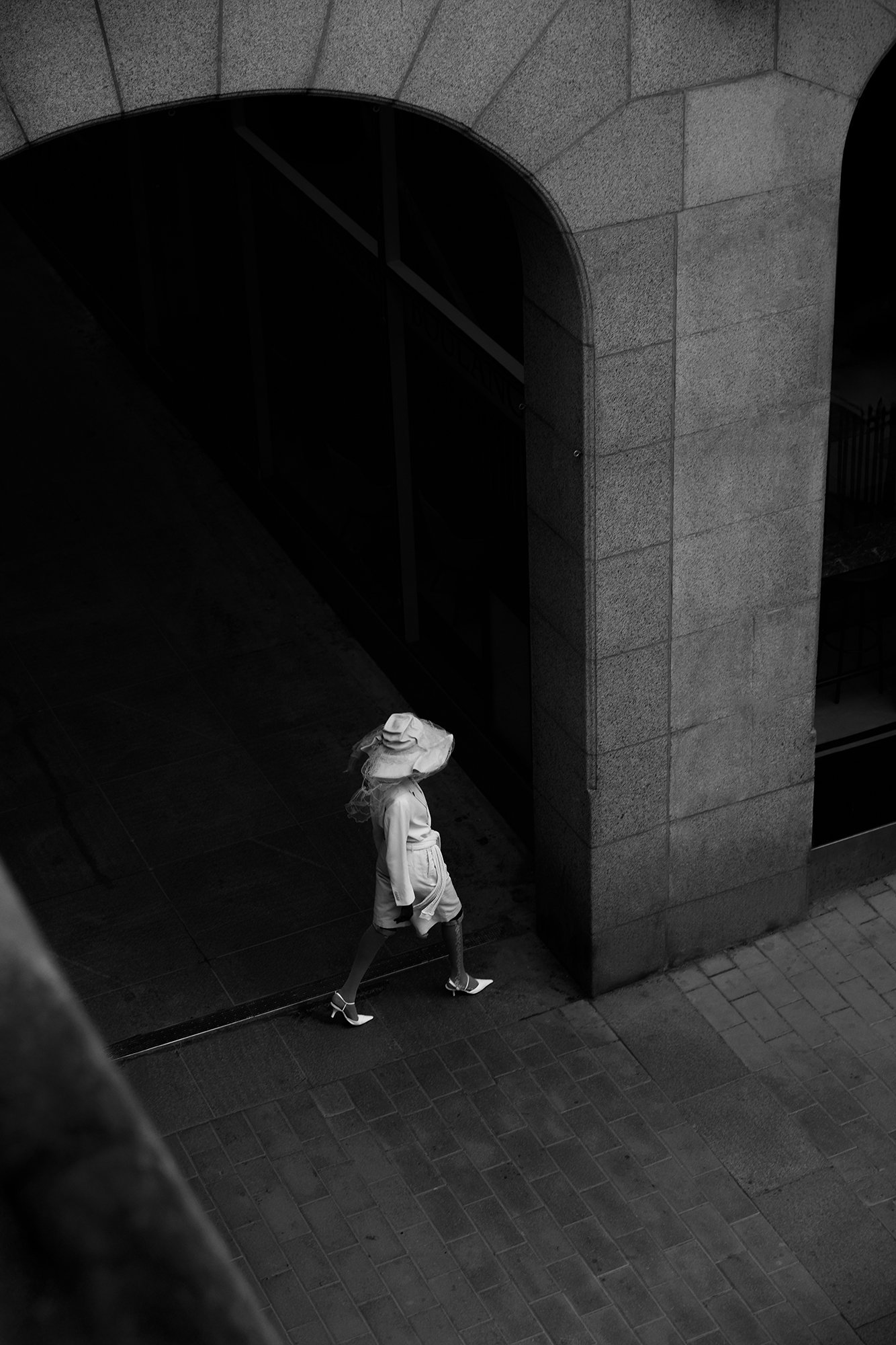 Fashion Editorial, Flowers, Natural light, Retoucher, Commercial Photographer, Beauty Photographer, Fashion Photographer in Stockholm, 
Mode Magasin, Blommor, Naturligt ljus, Retusch, Reklamfotograf, Skönhetsfotograf, Modefotograf, Fotograf i Stockho