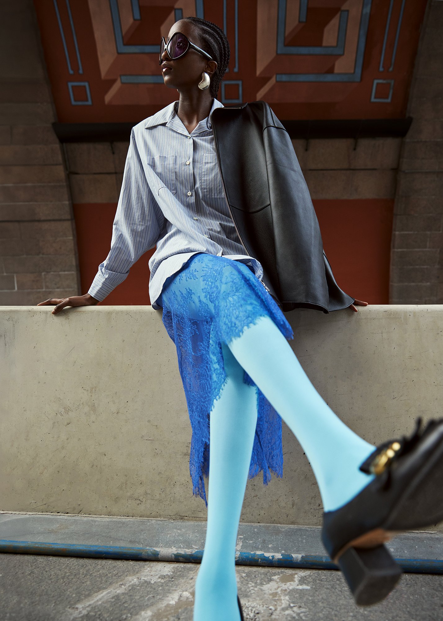 Fashion Editorial, Flowers, Natural light, Retoucher, Commercial Photographer, Beauty Photographer, Fashion Photographer in Stockholm, 
Mode Magasin, Blommor, Naturligt ljus, Retusch, Reklamfotograf, Skönhetsfotograf, Modefotograf, Fotograf i Stockho