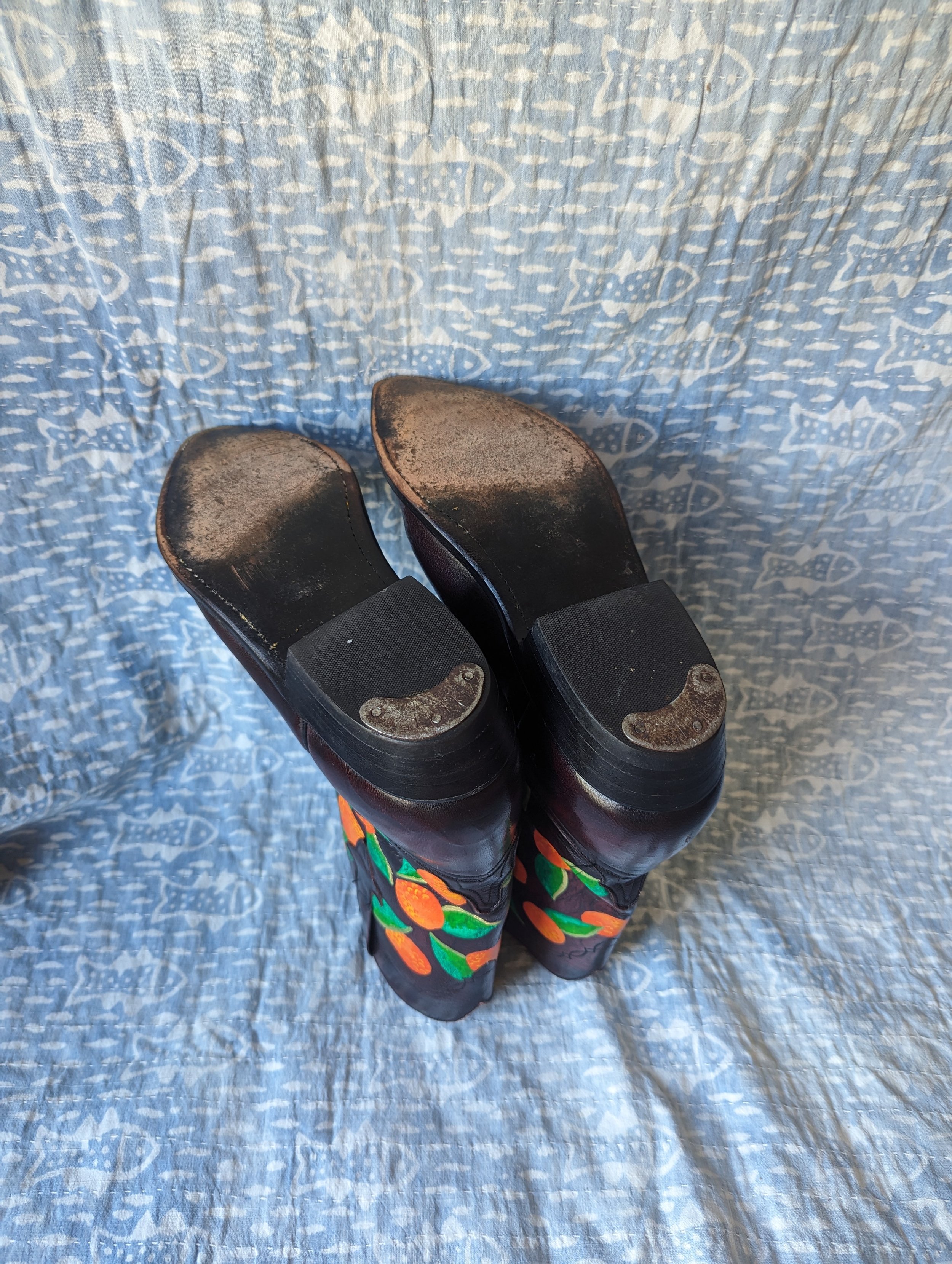 orange boots 7.jpg