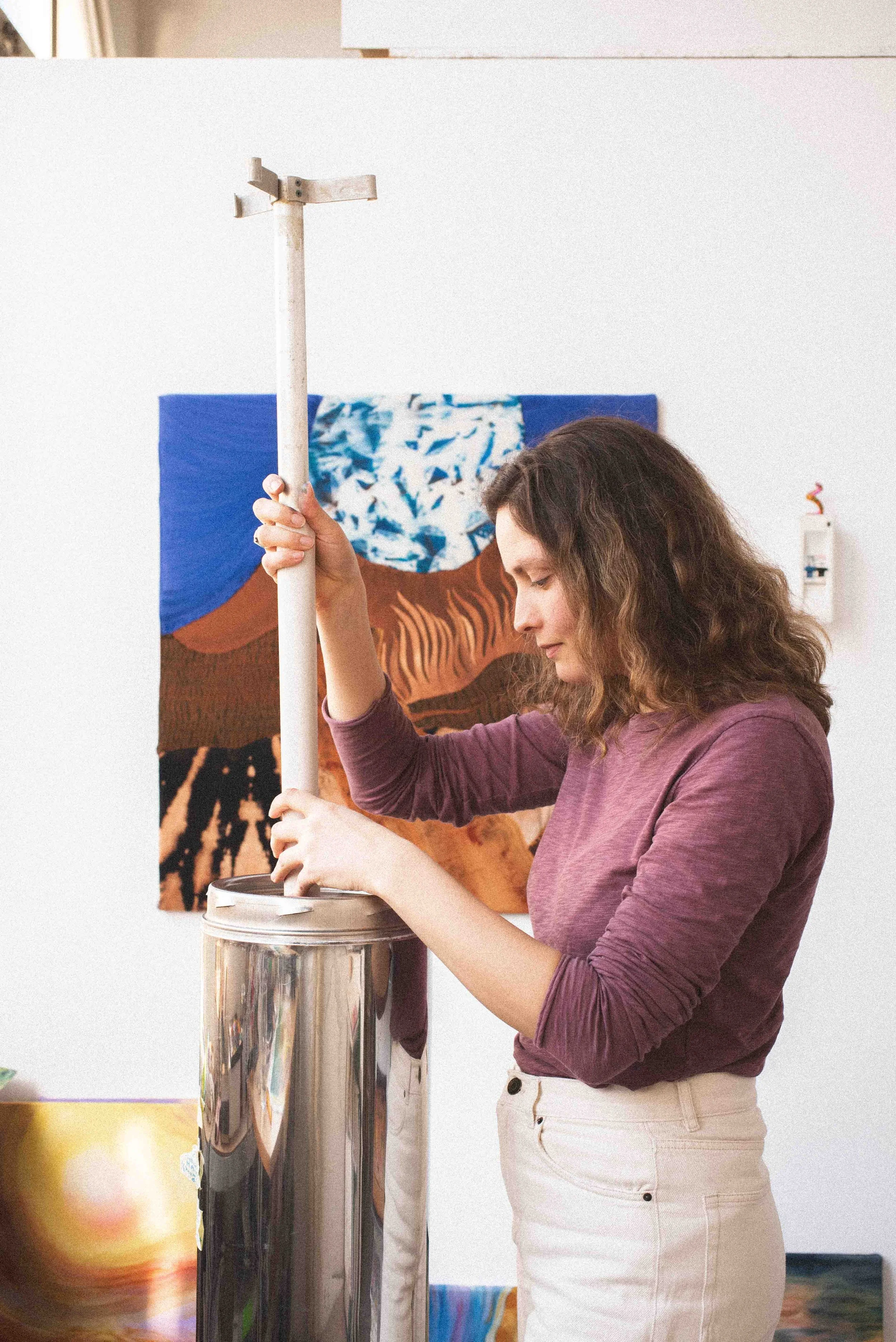 Étuve pour fixer les couleurs dans la soie