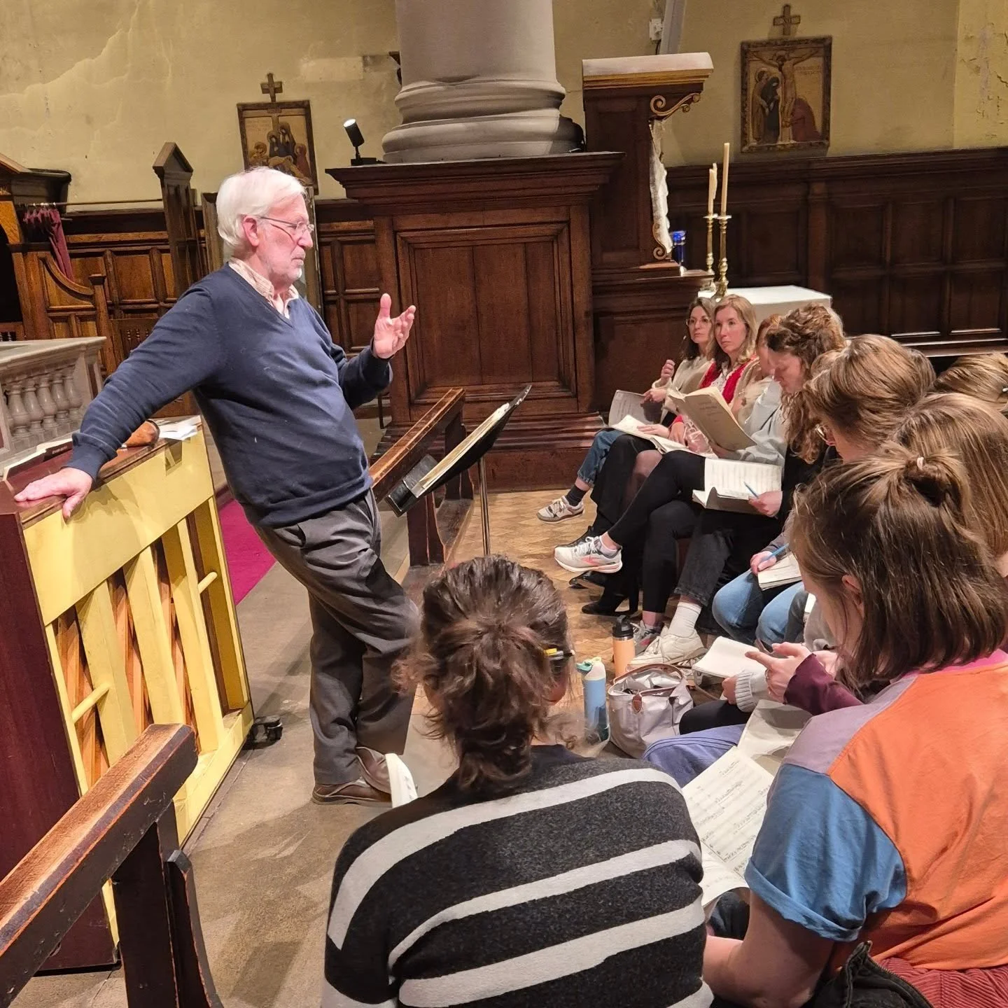 Words of wisdom from Tim Brown at a Voce rehearsal in preparation for the performance of Britten's War Requiem, with @theoutcryensemble at @southwark_cathedral

The work is a masterpiece of 20th-century choral music featuring three soloists, a large 