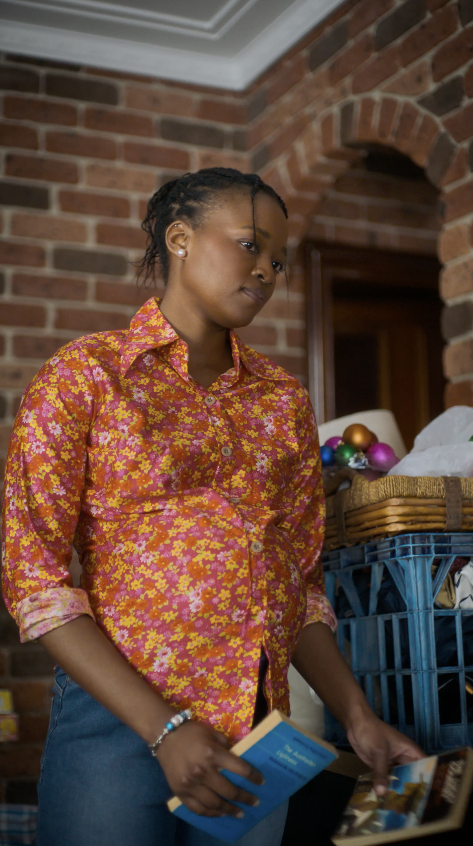 003_Going Home_ Isabella Andronos_Belinda Jombwe_Screen Australia4.png