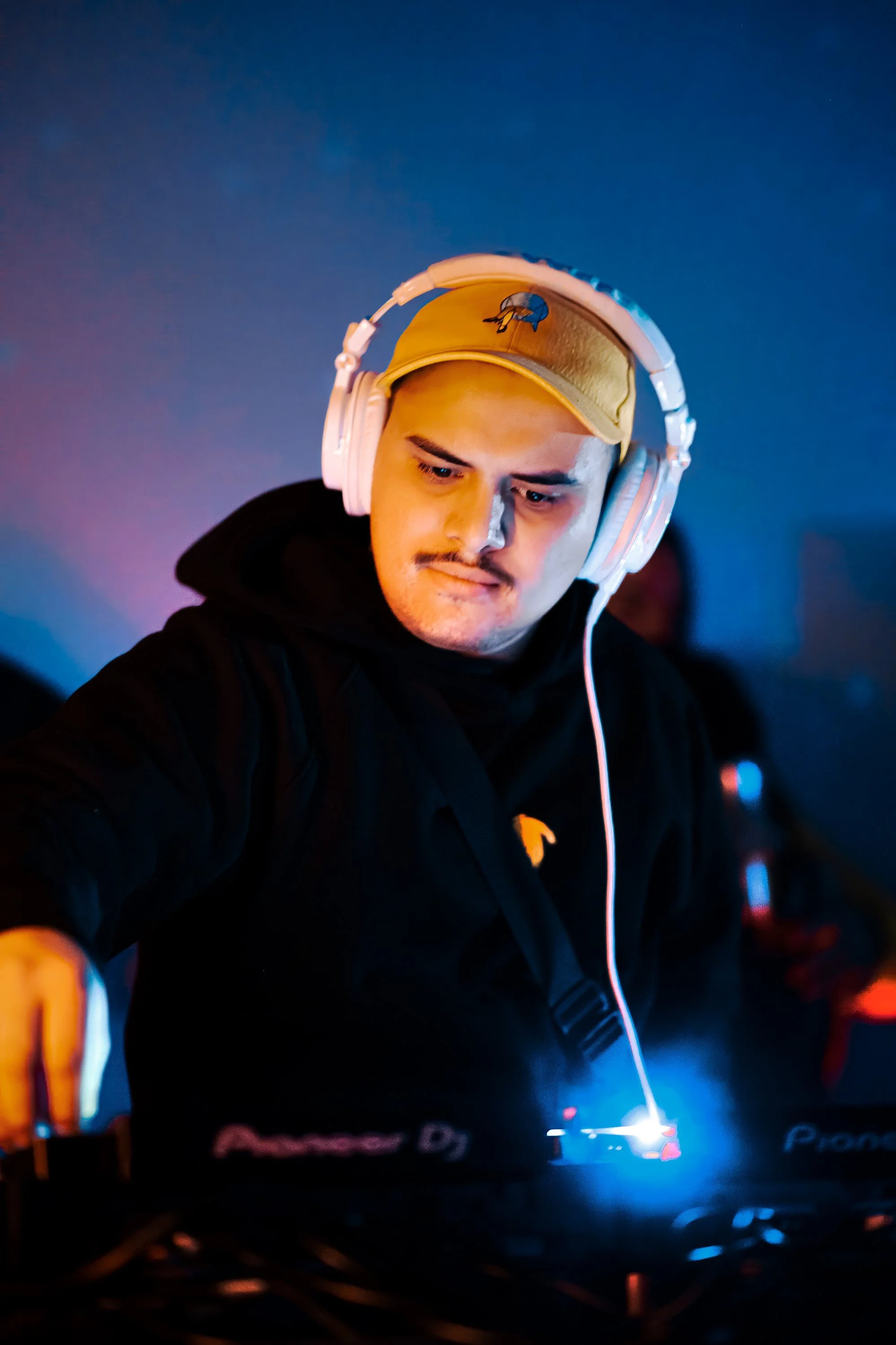 JUM_5212 (Custom).jpg