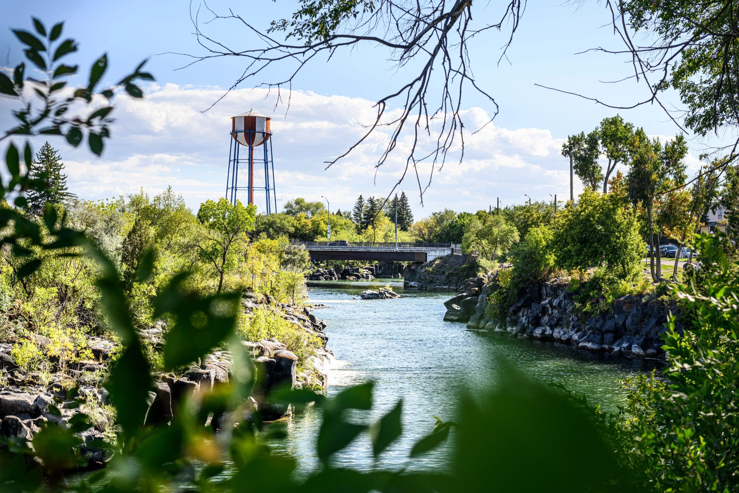 JUM_7413-1 (Custom).jpg