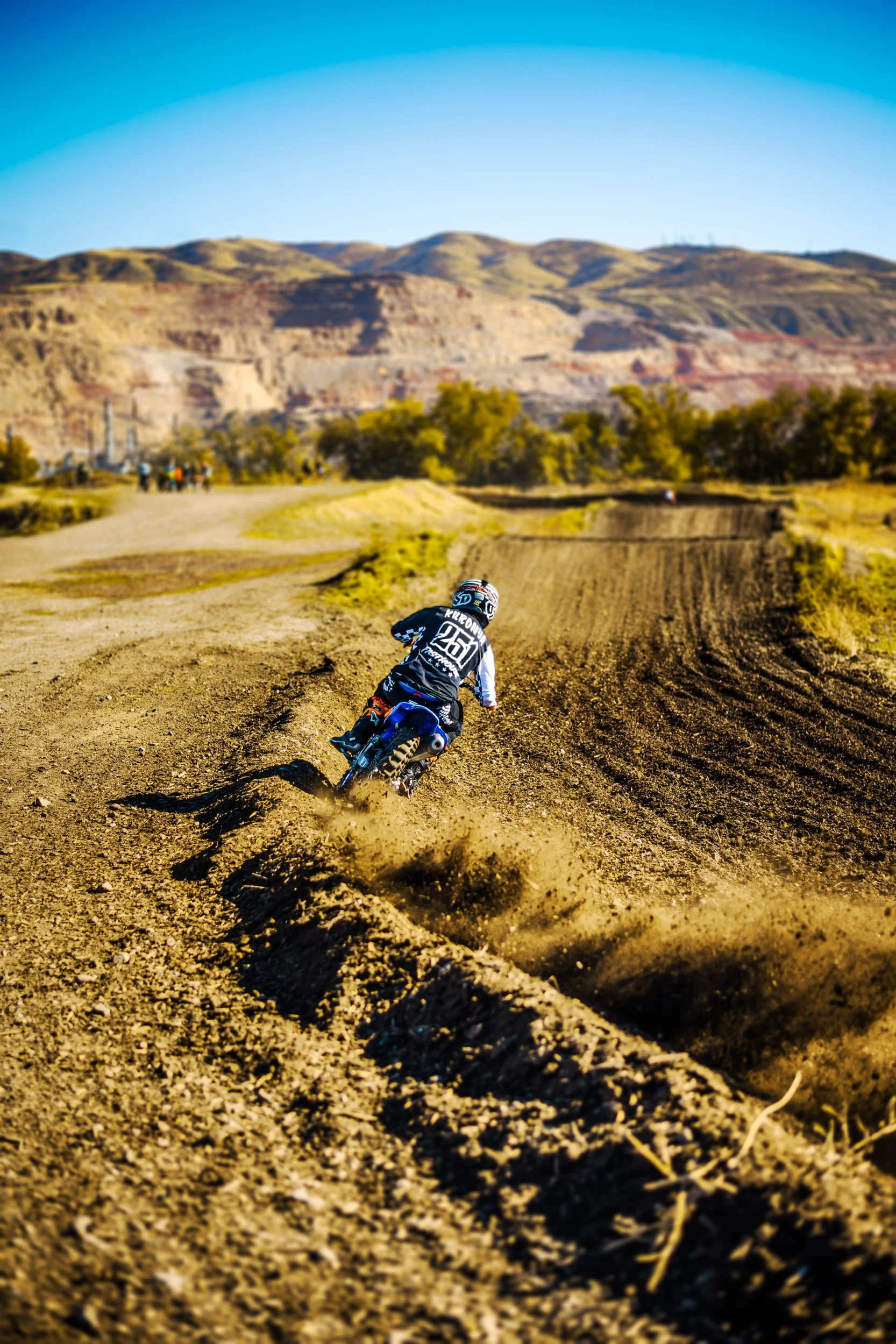 JUM_0610-1 (Custom).jpg