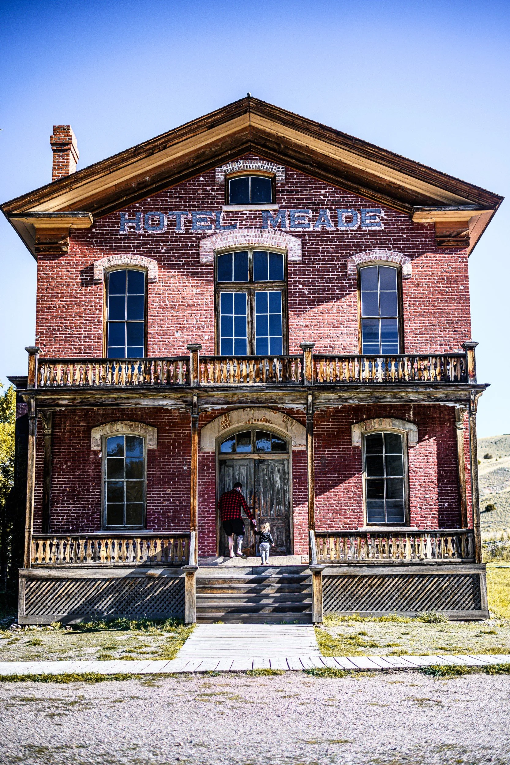 JUM_6828-1 (Custom).jpg