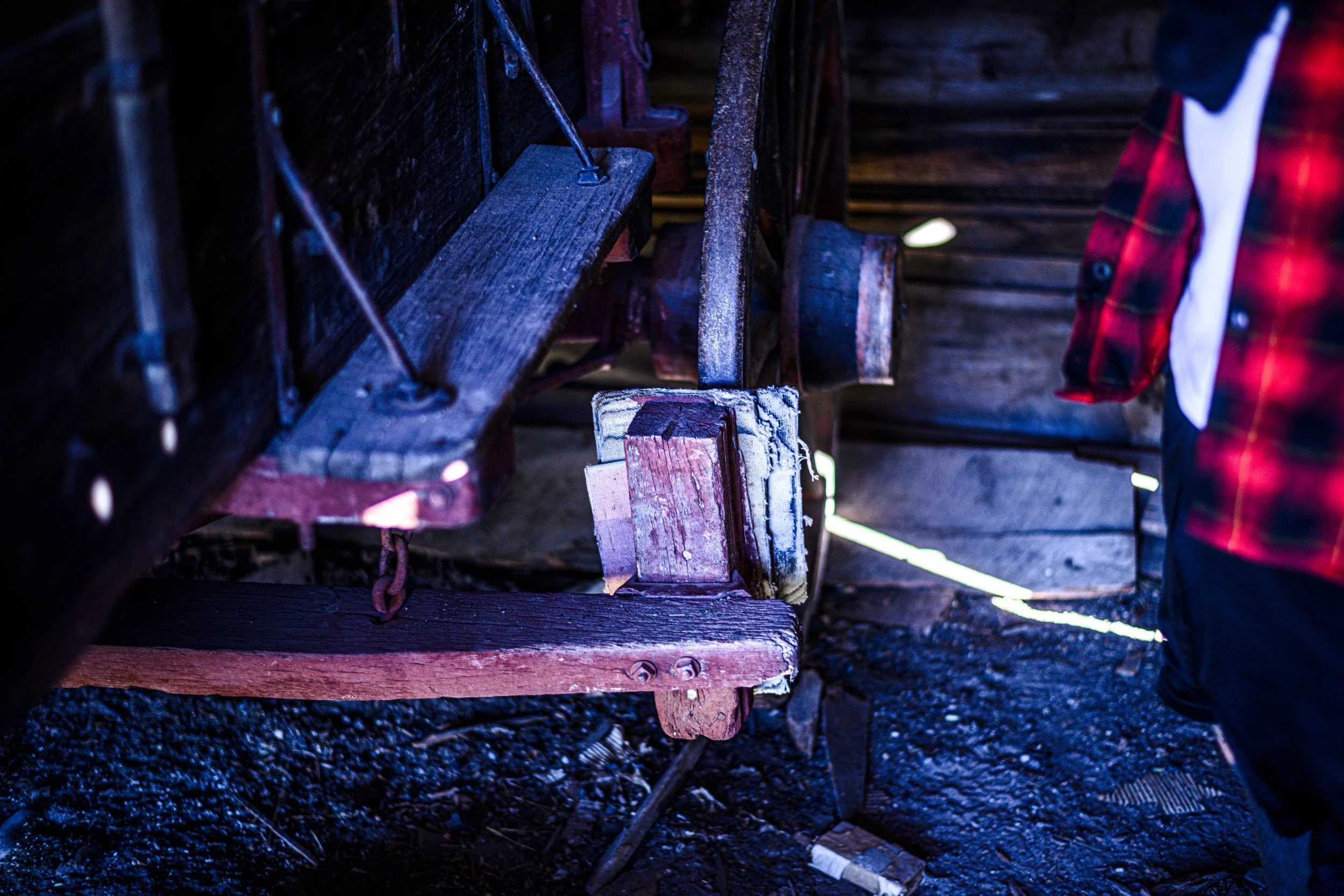 JUM_6932-1 (Custom).jpg