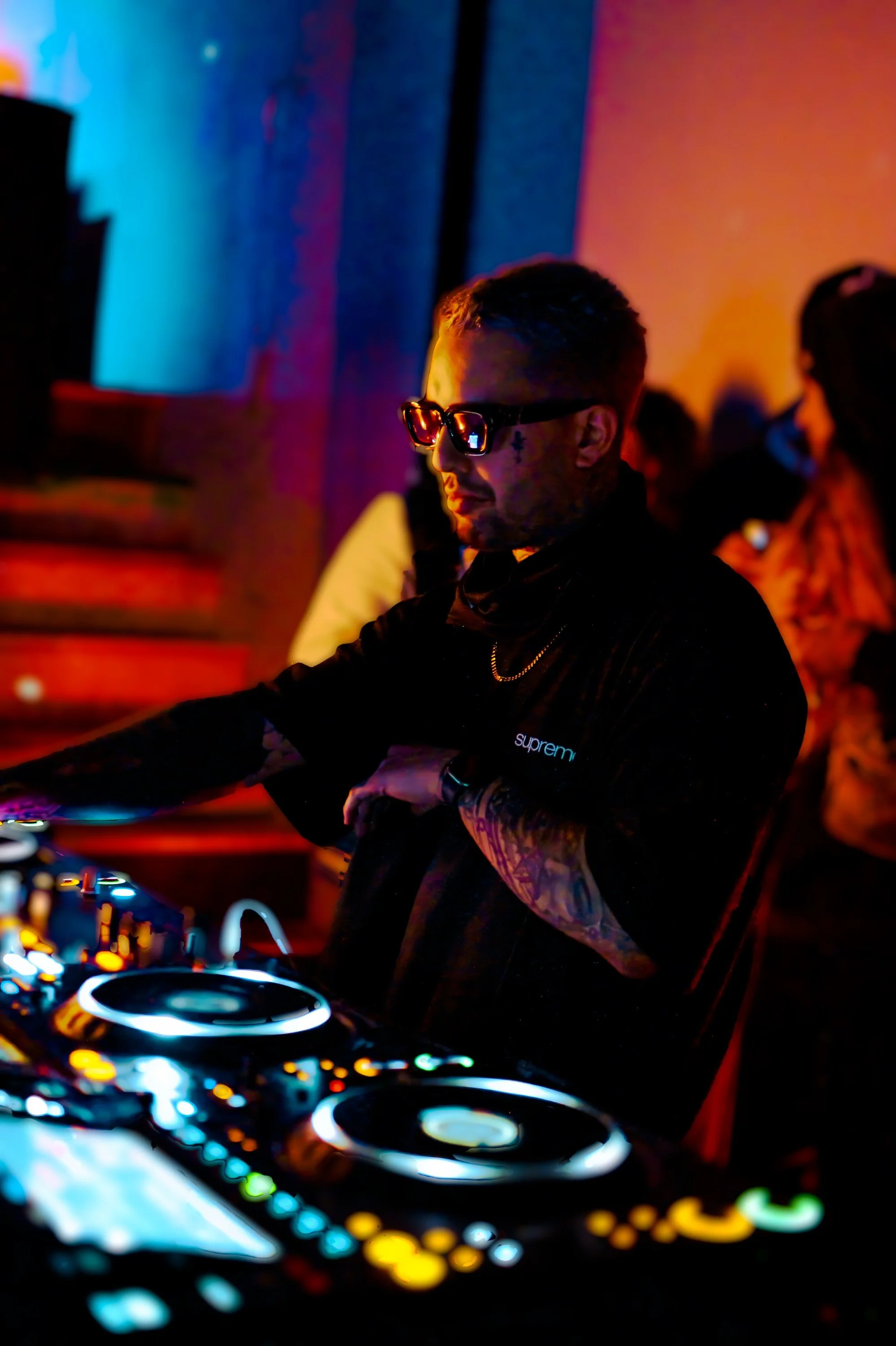 JUM_5132 (Custom).jpg