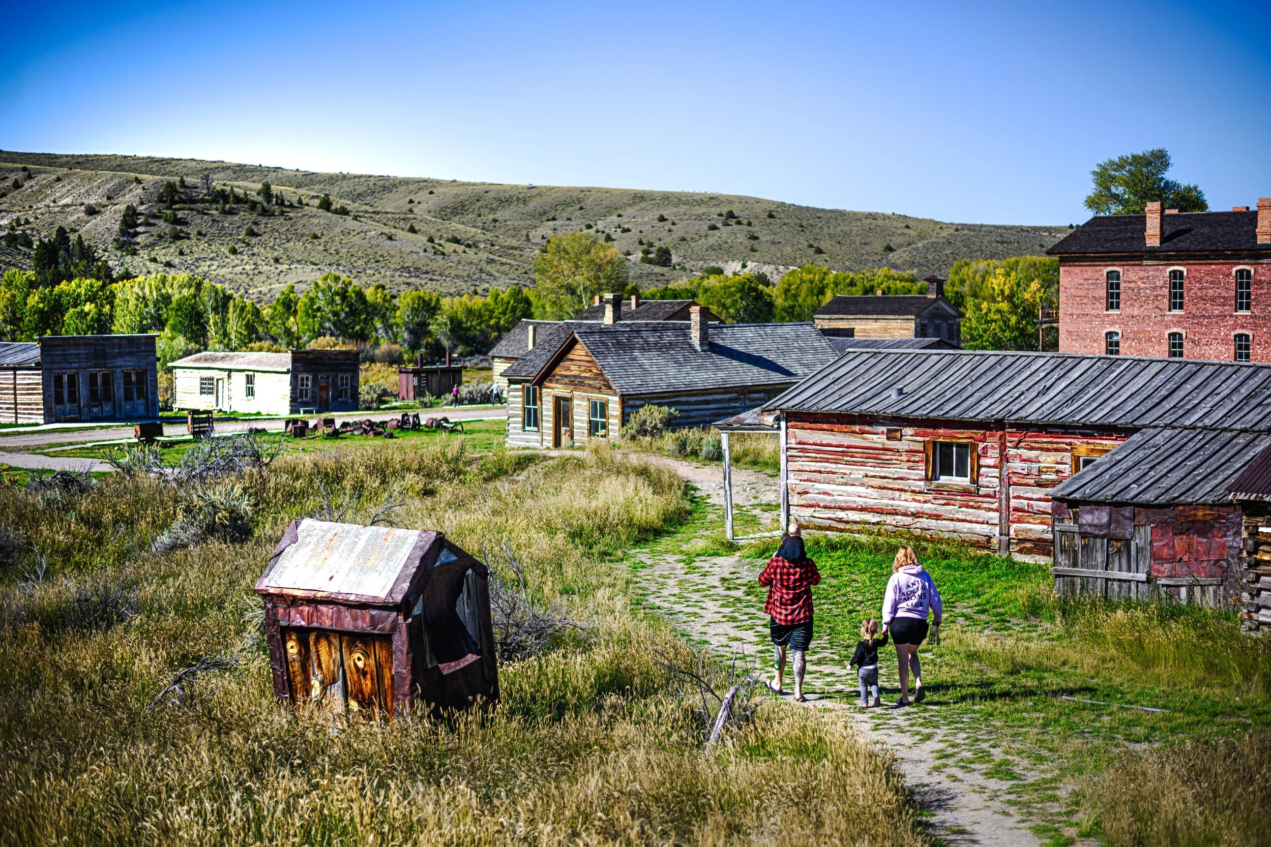 JUM_6979-1 (Custom).jpg