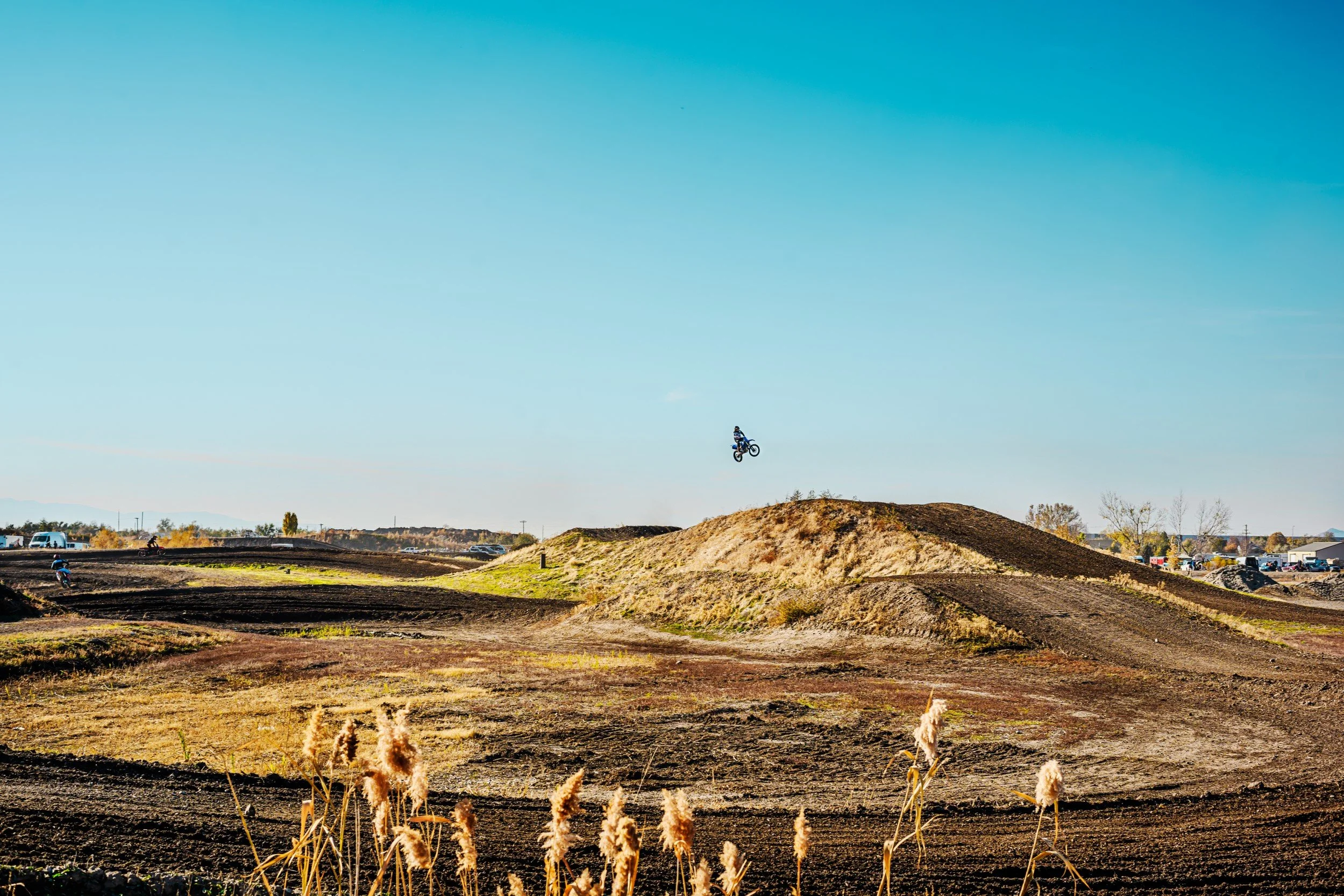 JUM_1005-1 (Custom).jpg