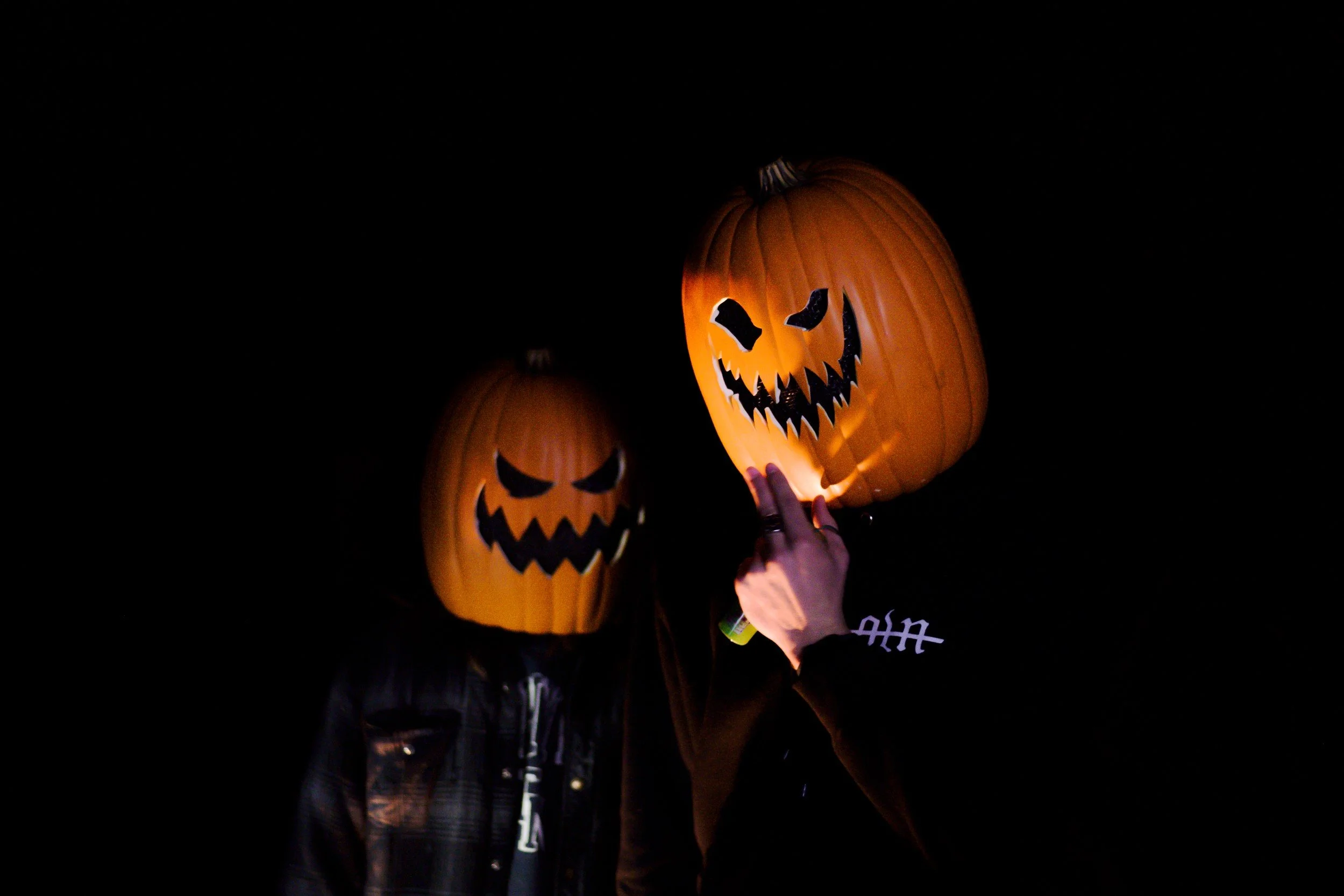 JUM_9833-1 (Custom).jpg