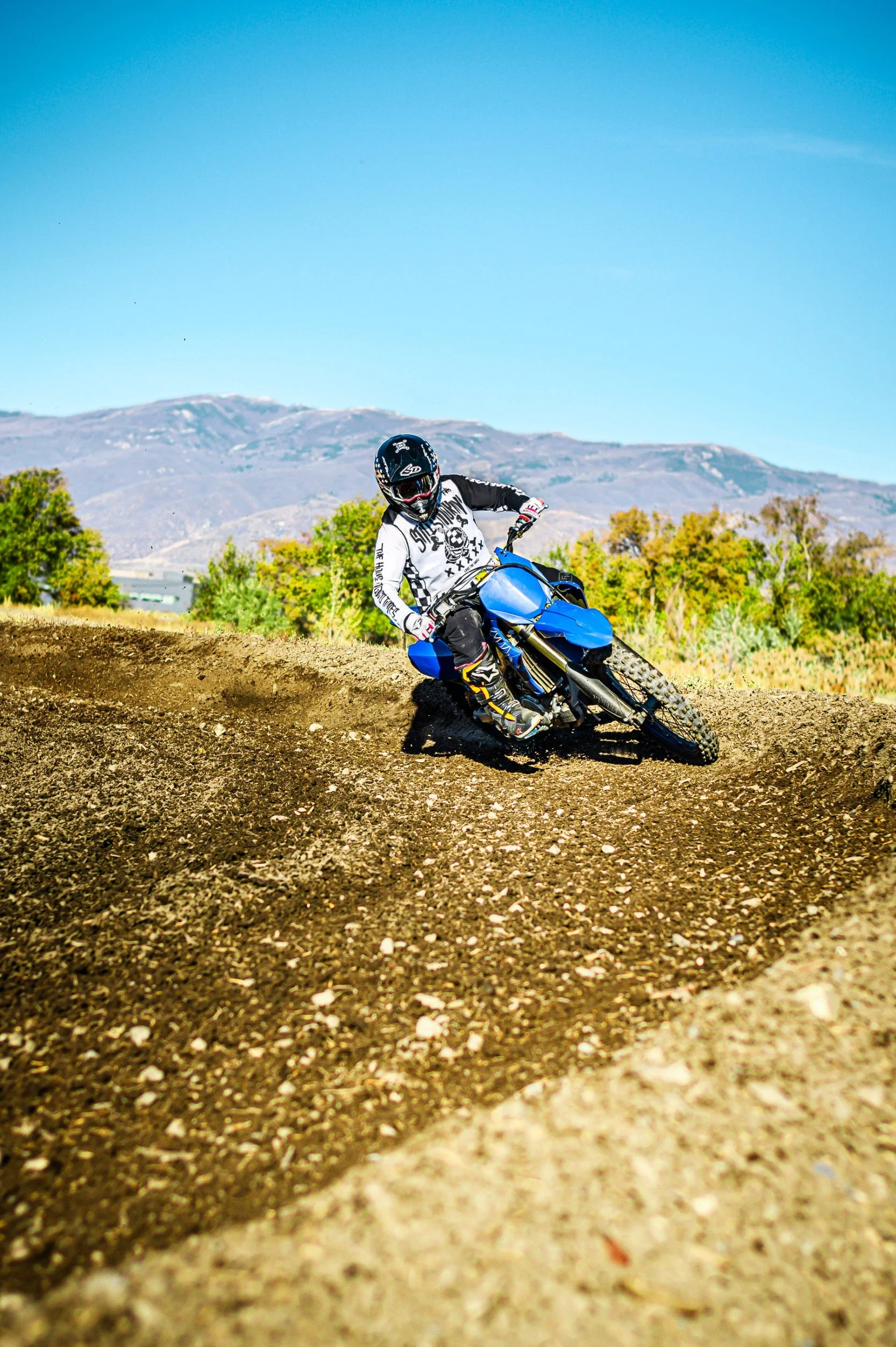 JUM_1396-1 (Custom).jpg