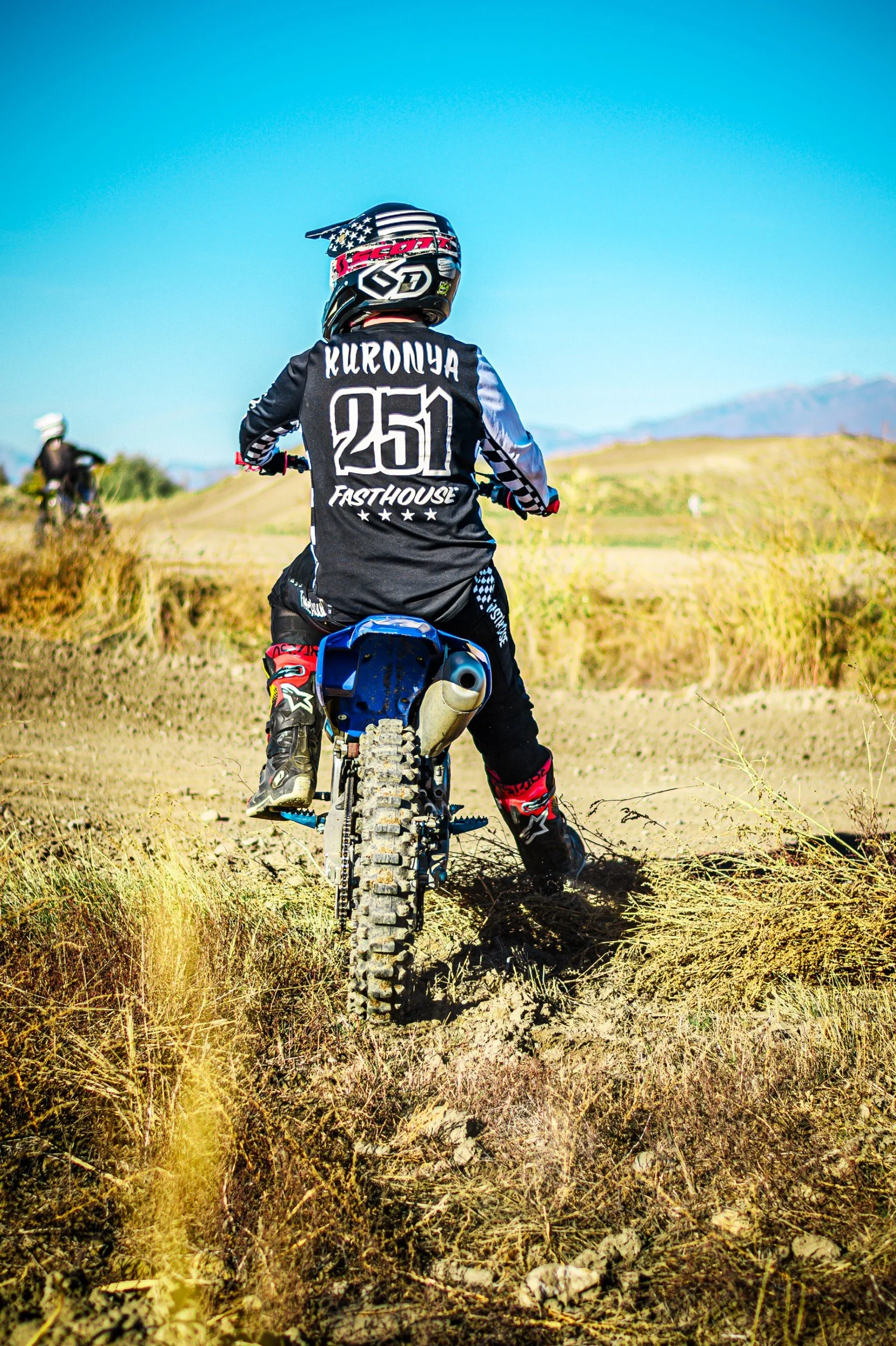 JUM_1348-1 (Custom).jpg