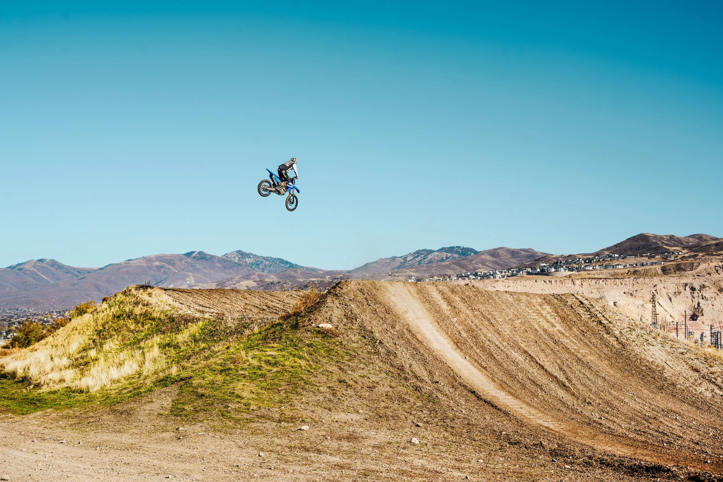 JUM_0953-1 (Custom).jpg