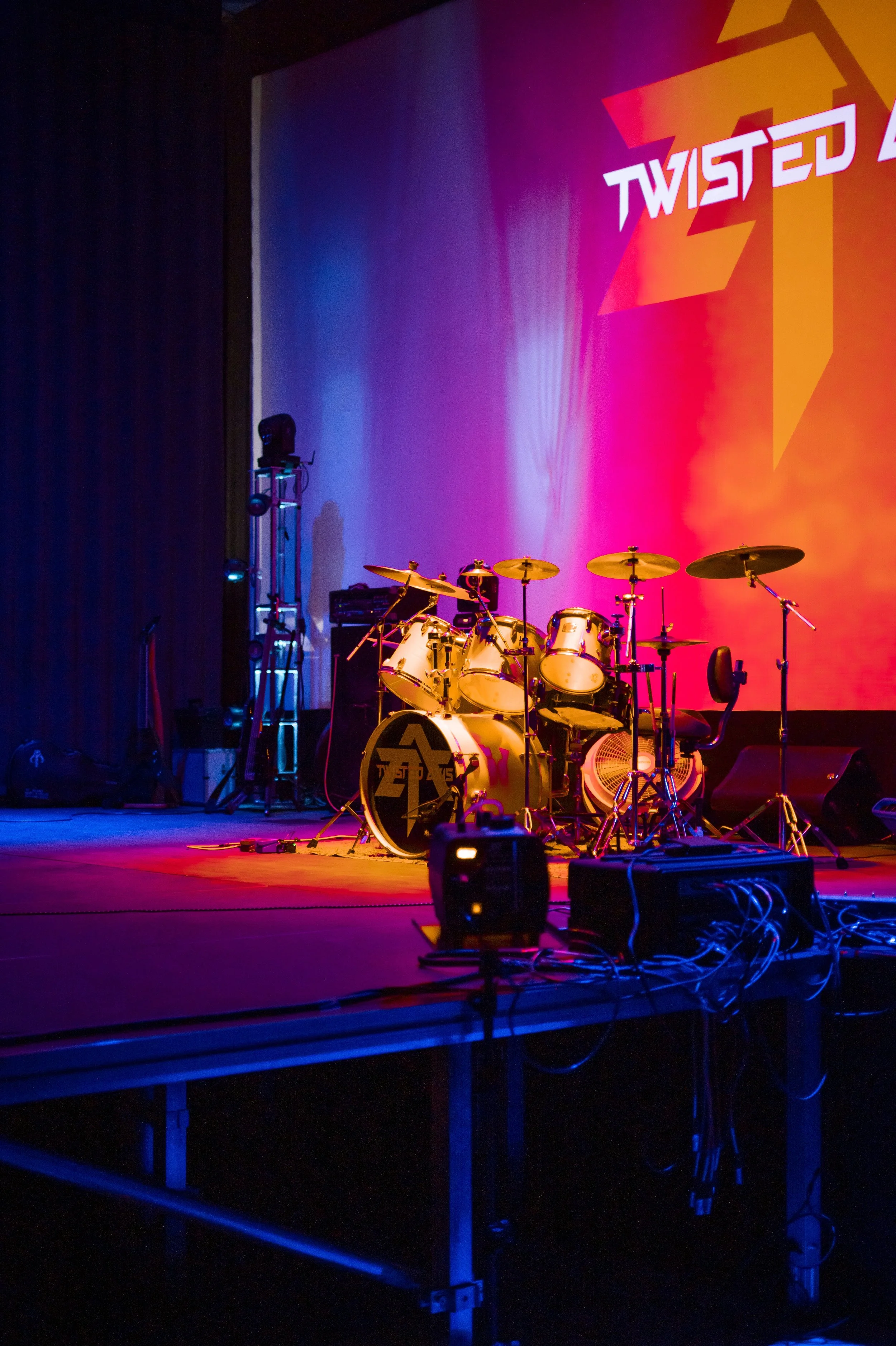 JUM_2063 (Custom).jpg