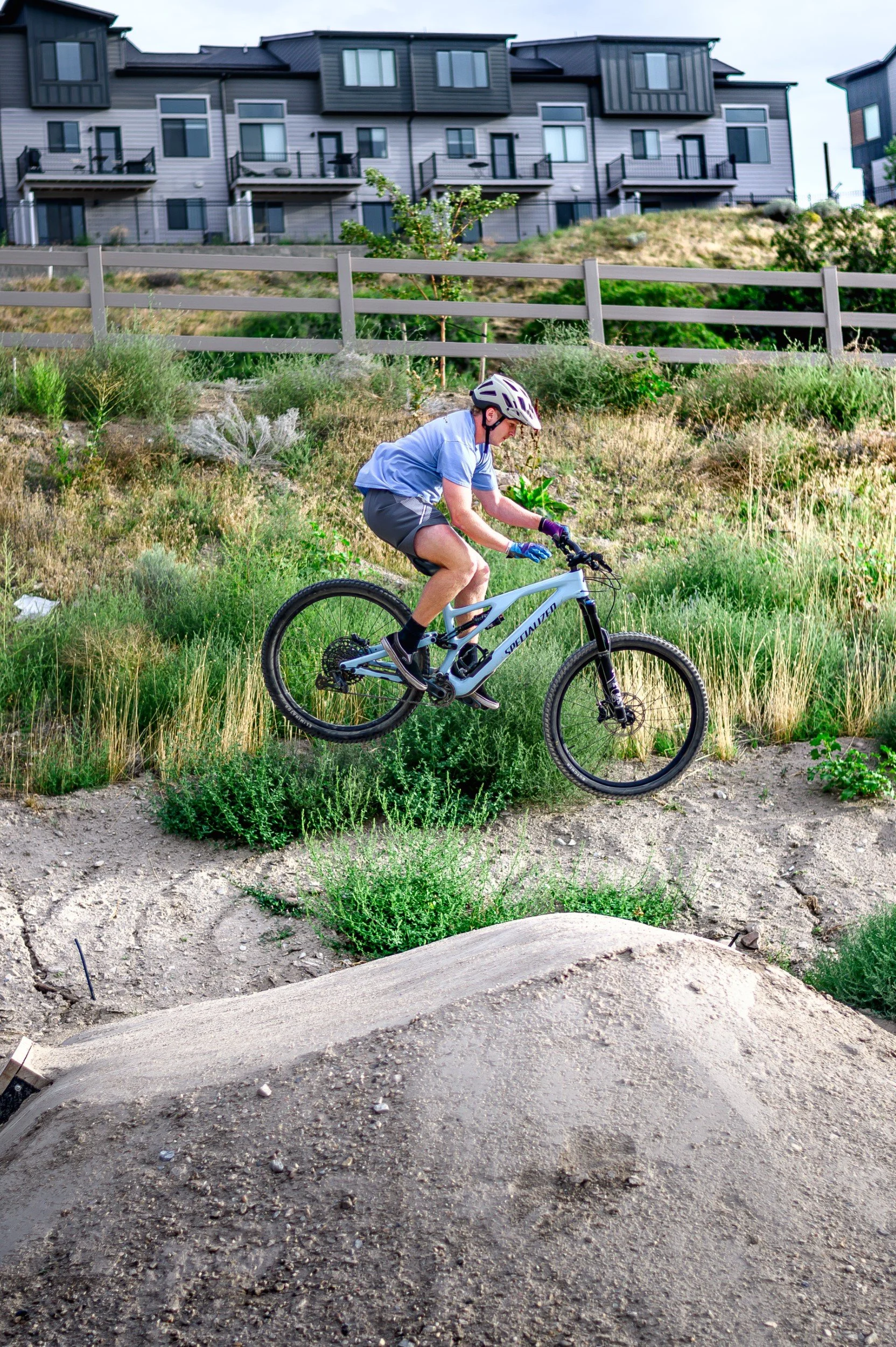 JUM_5145-1 (Custom).jpg