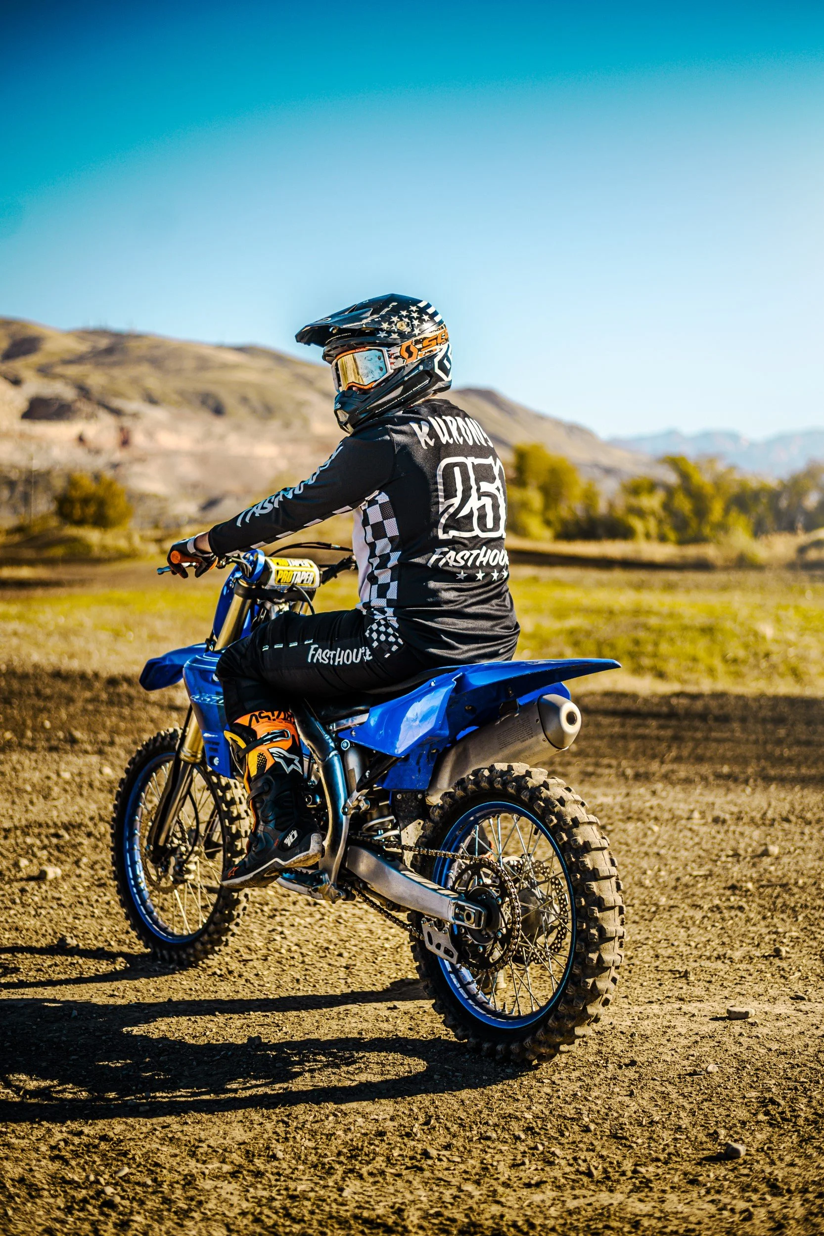 JUM_0877-1 (Custom).jpg