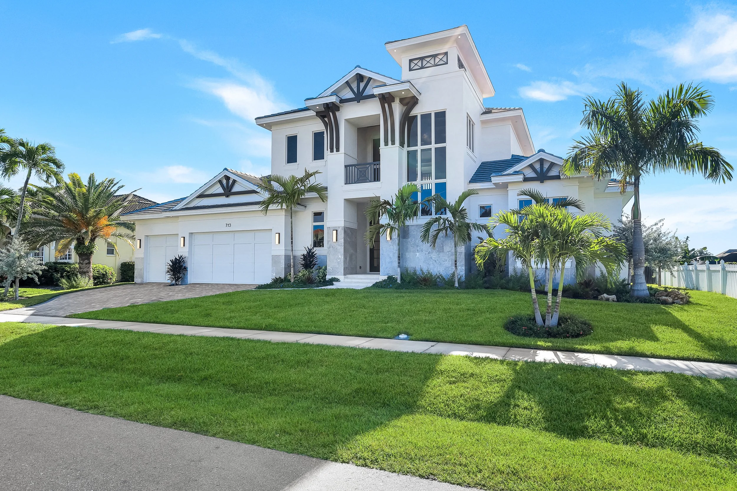 713 Nautilus Ct, Marco Island, FL 34145 (7).jpg