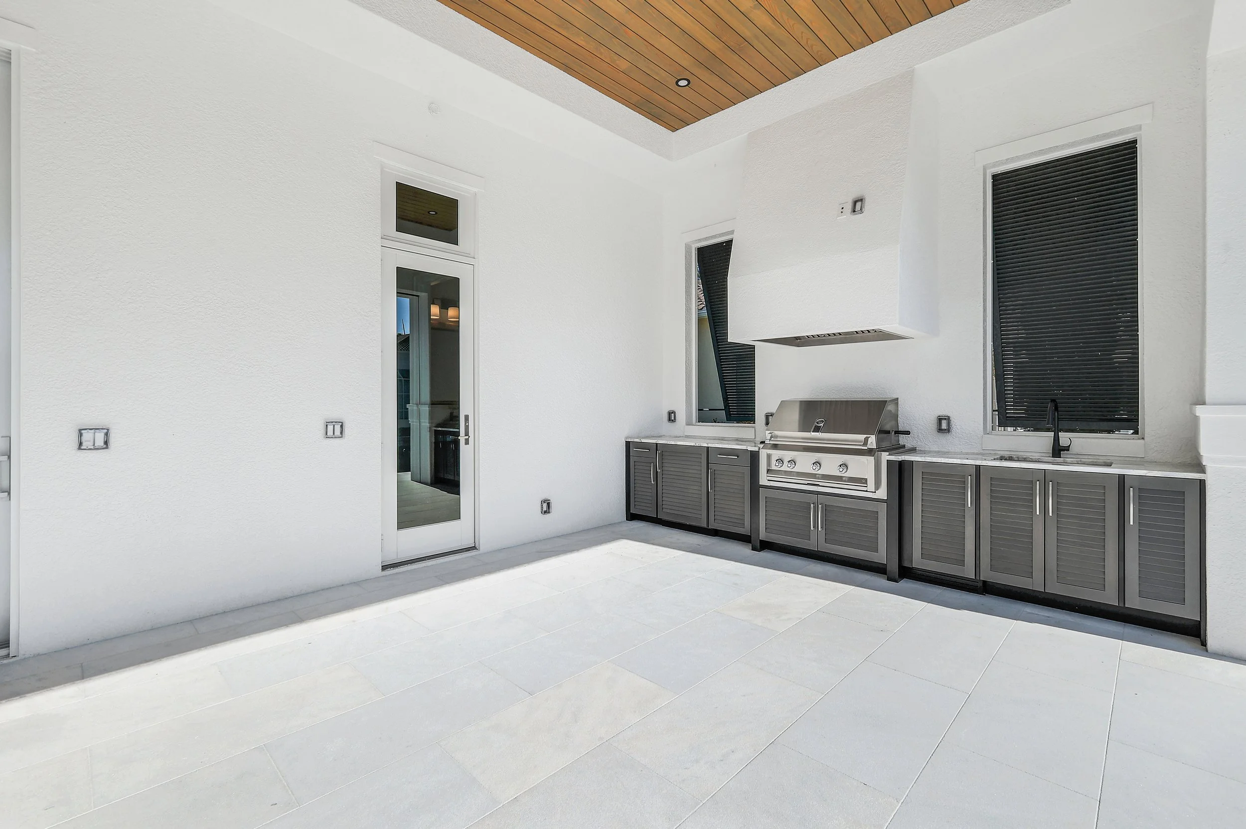 713 Nautilus Ct, Marco Island, FL 34145 (52).jpg
