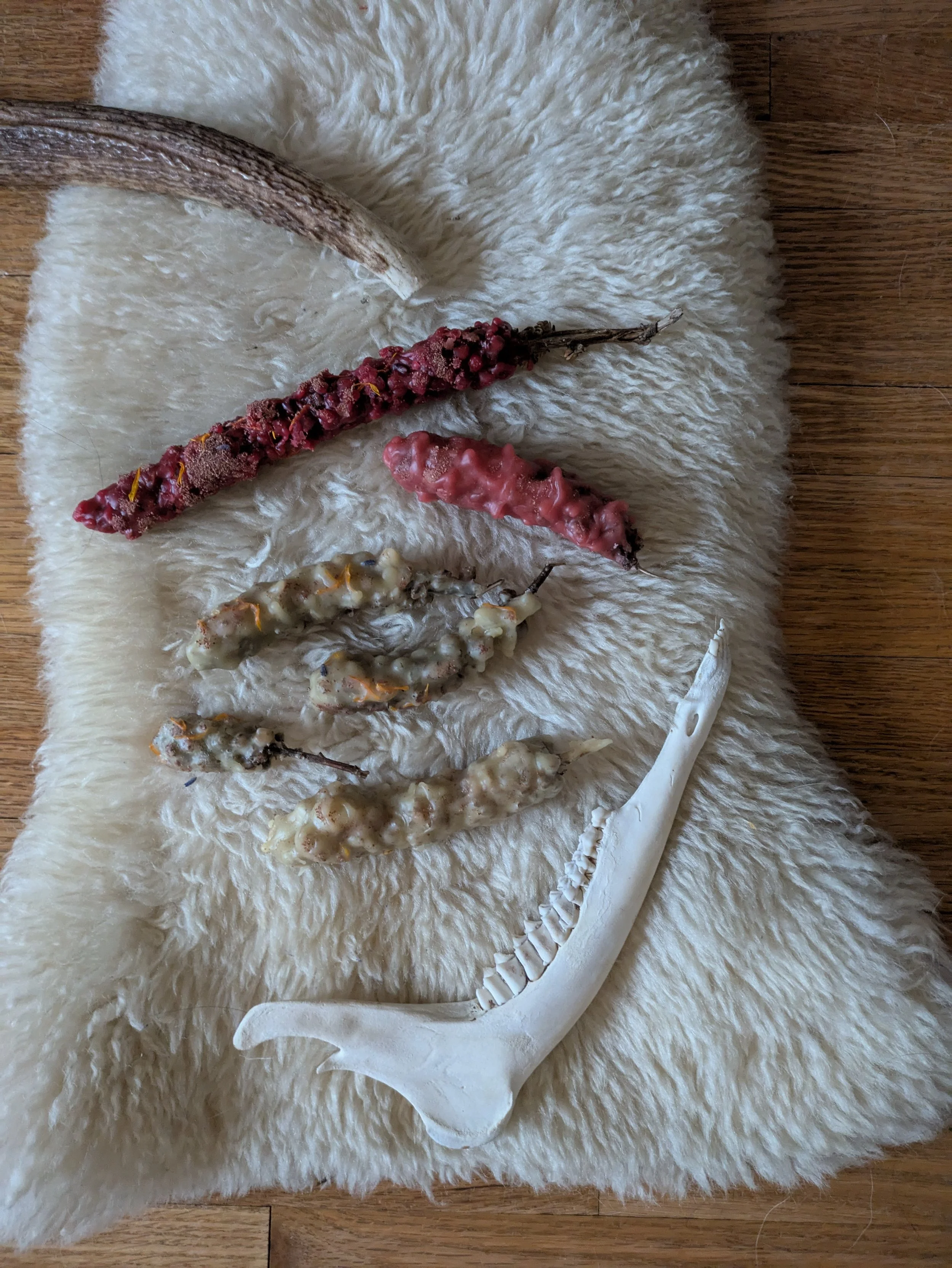hag candle_product shot1.jpg