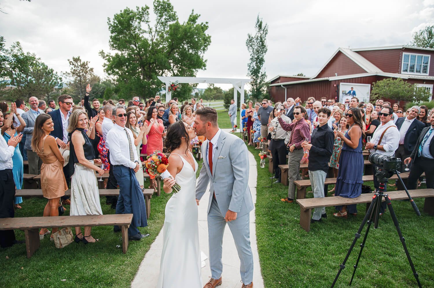 the-barn-at-raccoon-creek-wedding-aisle-photo.jpg