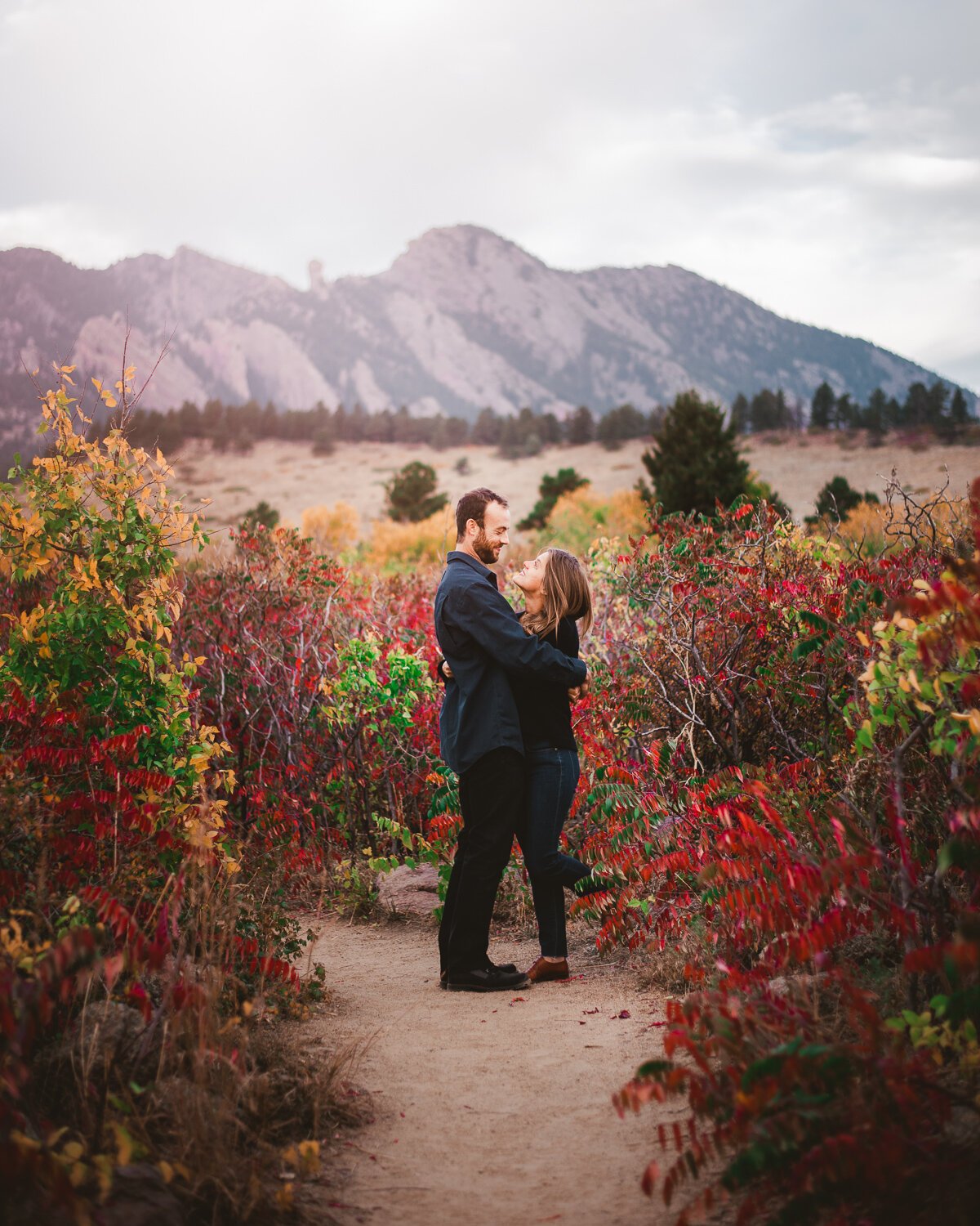 South-Mesa-Trailhead-Boulder-Colorado-Engagement-Photo-Session-Couple-Hugging