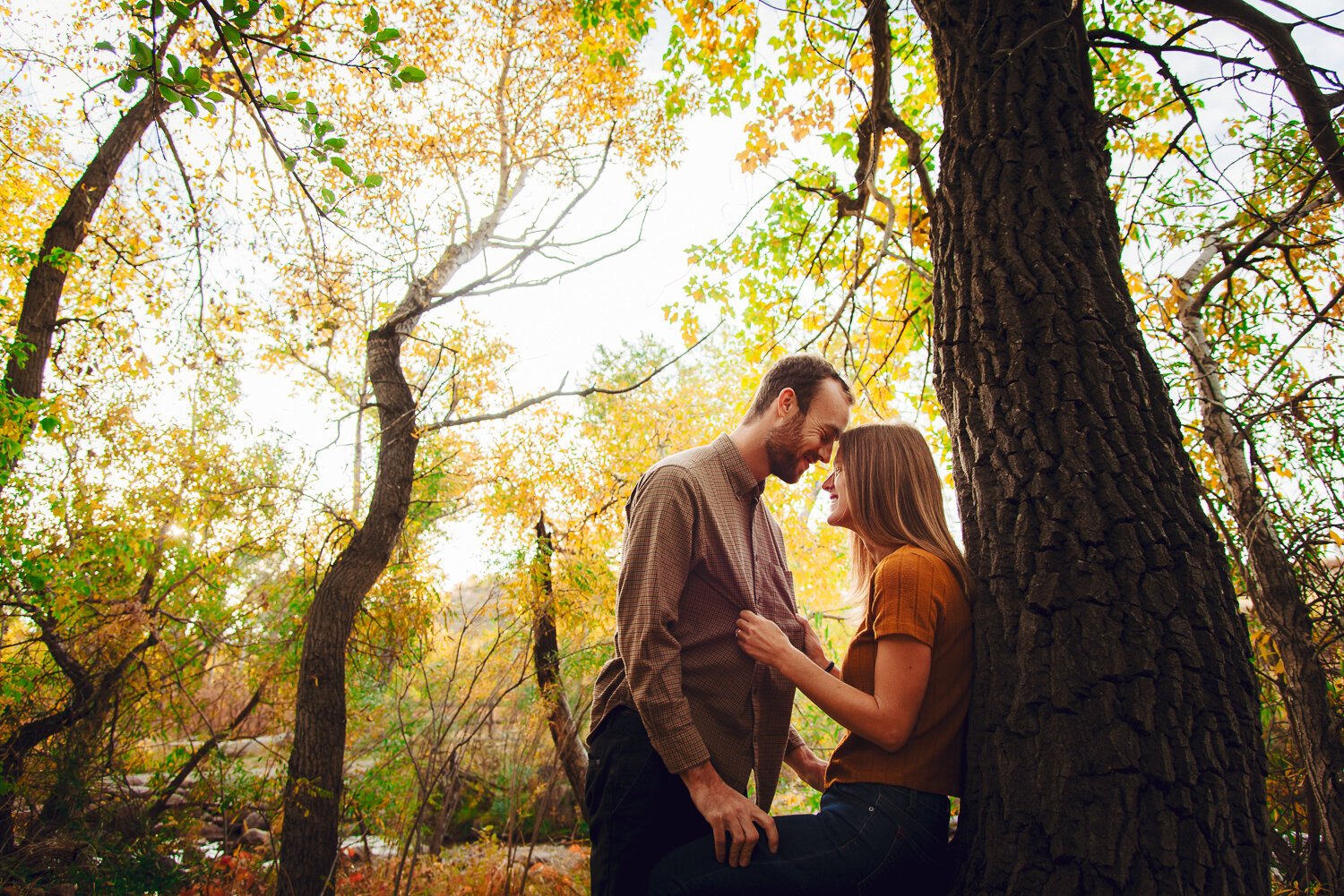 Wide-angle-engagement-photo-in-Boulder-Colorado