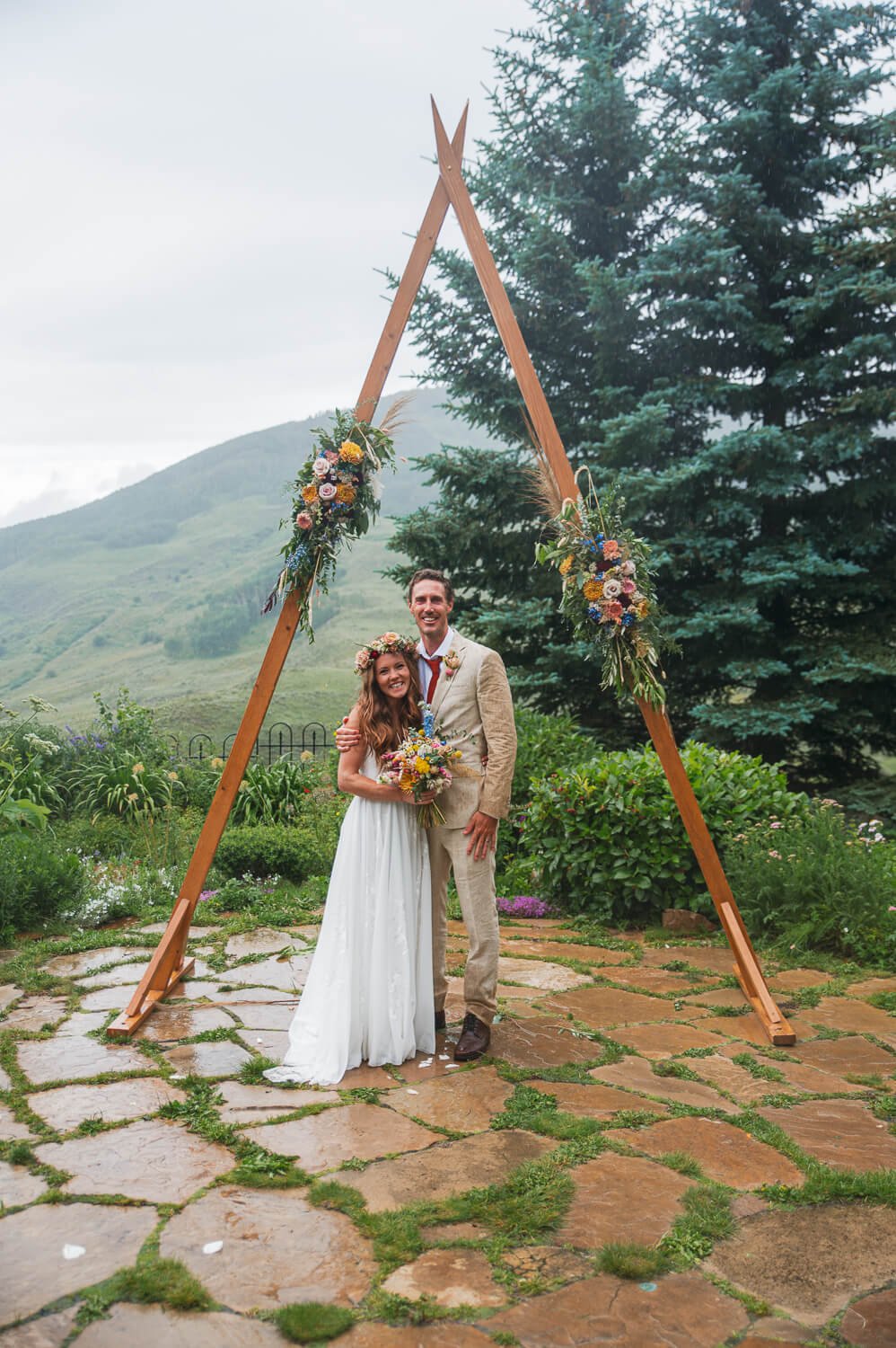 mountain-wedding-garden-wedding-rain-photos.jpg