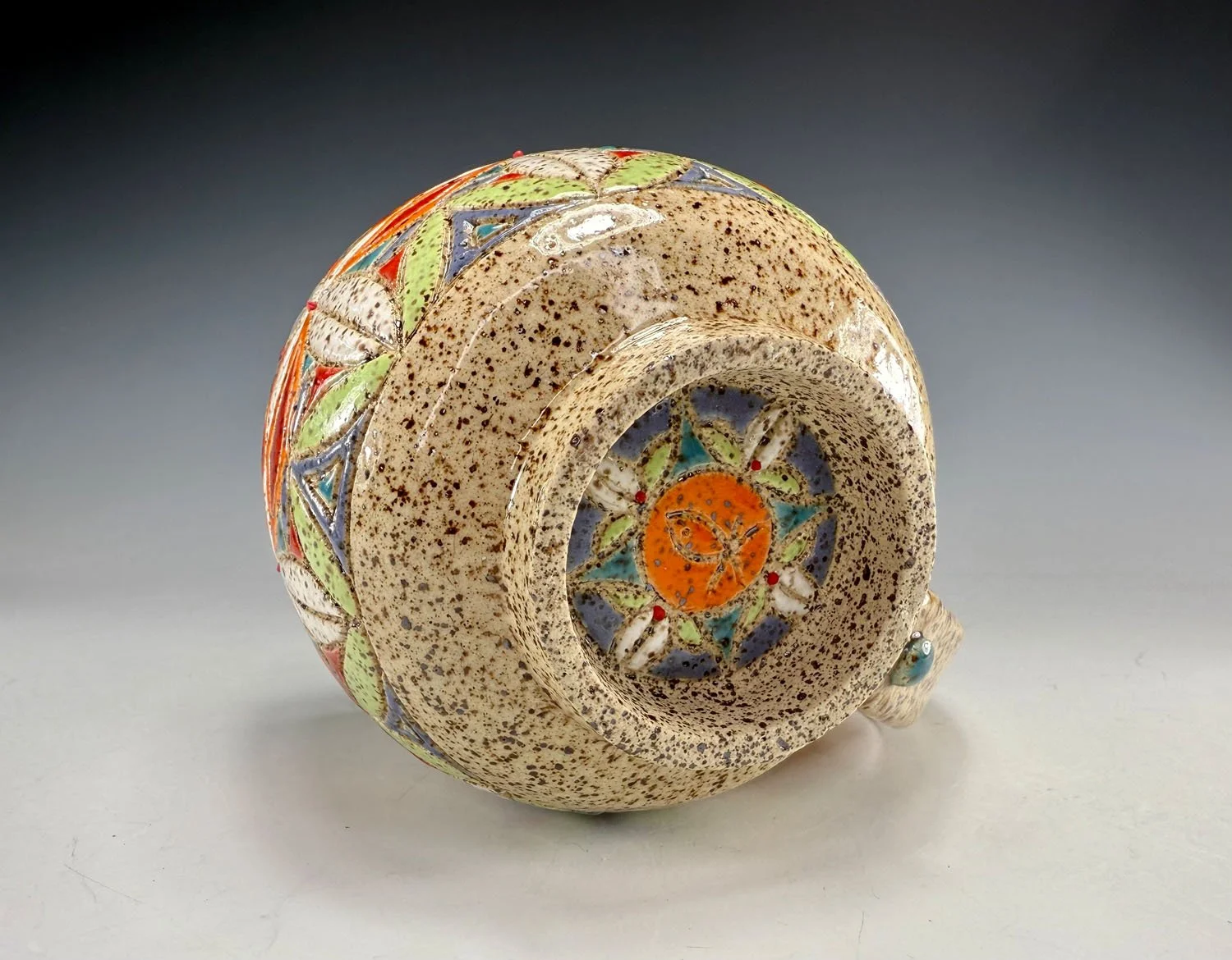 Bottom of Tropical stoneware mug