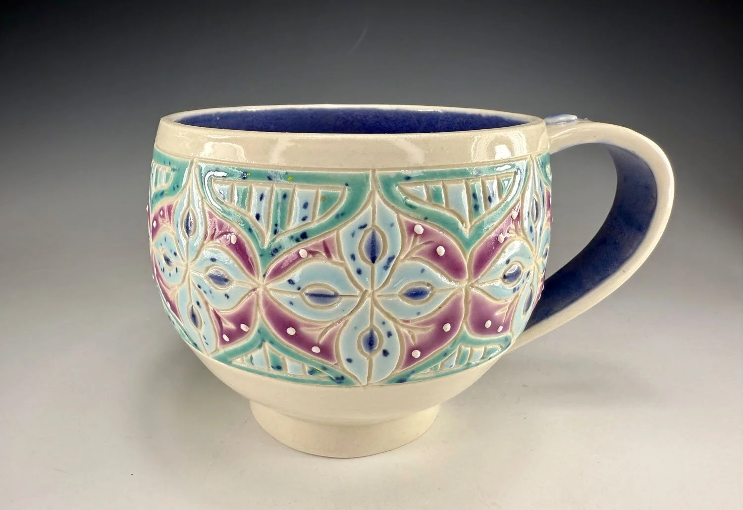 Blue grape carved porcelain mug