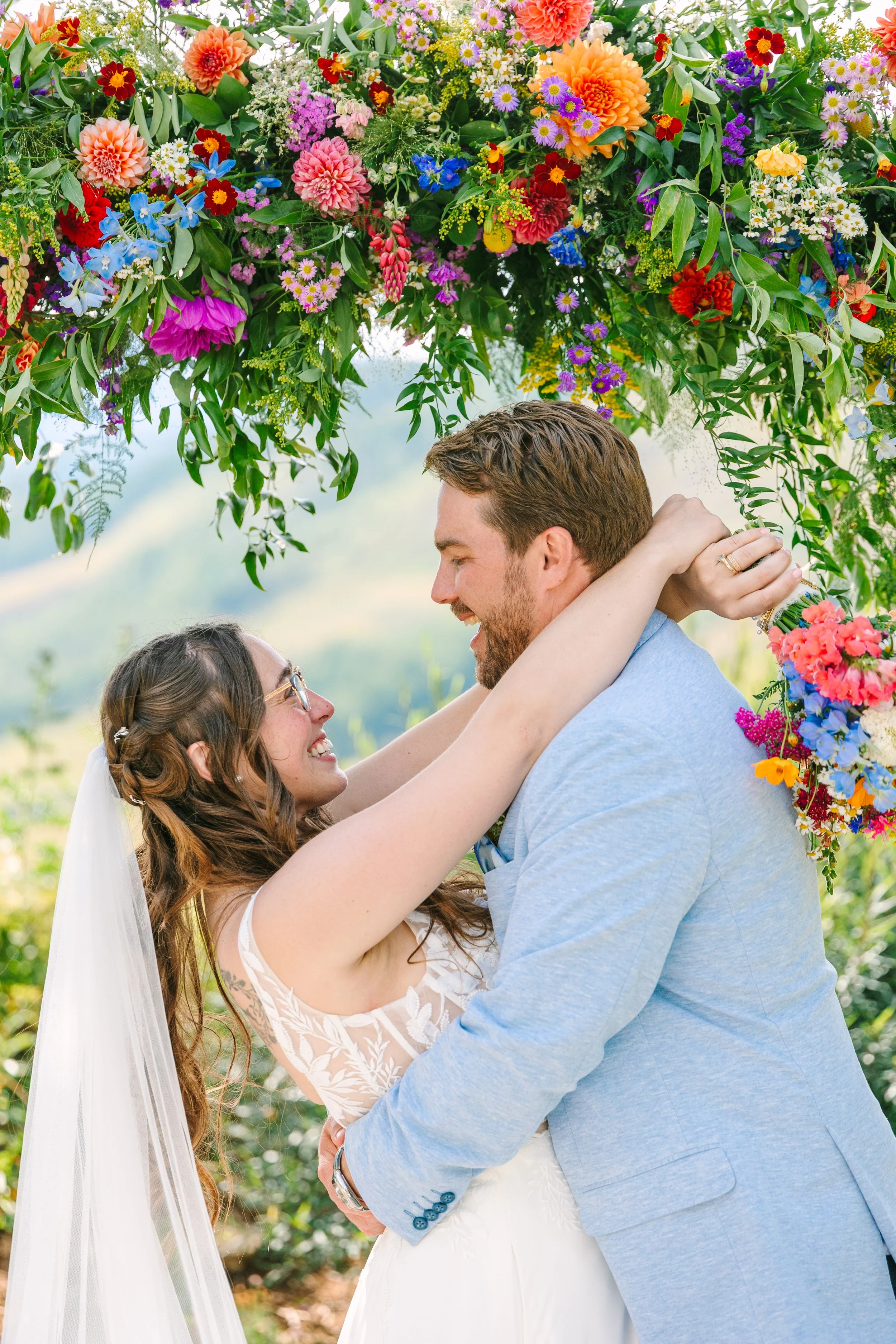 Mackenzie+SamWedding-MountainGarden-338.jpg