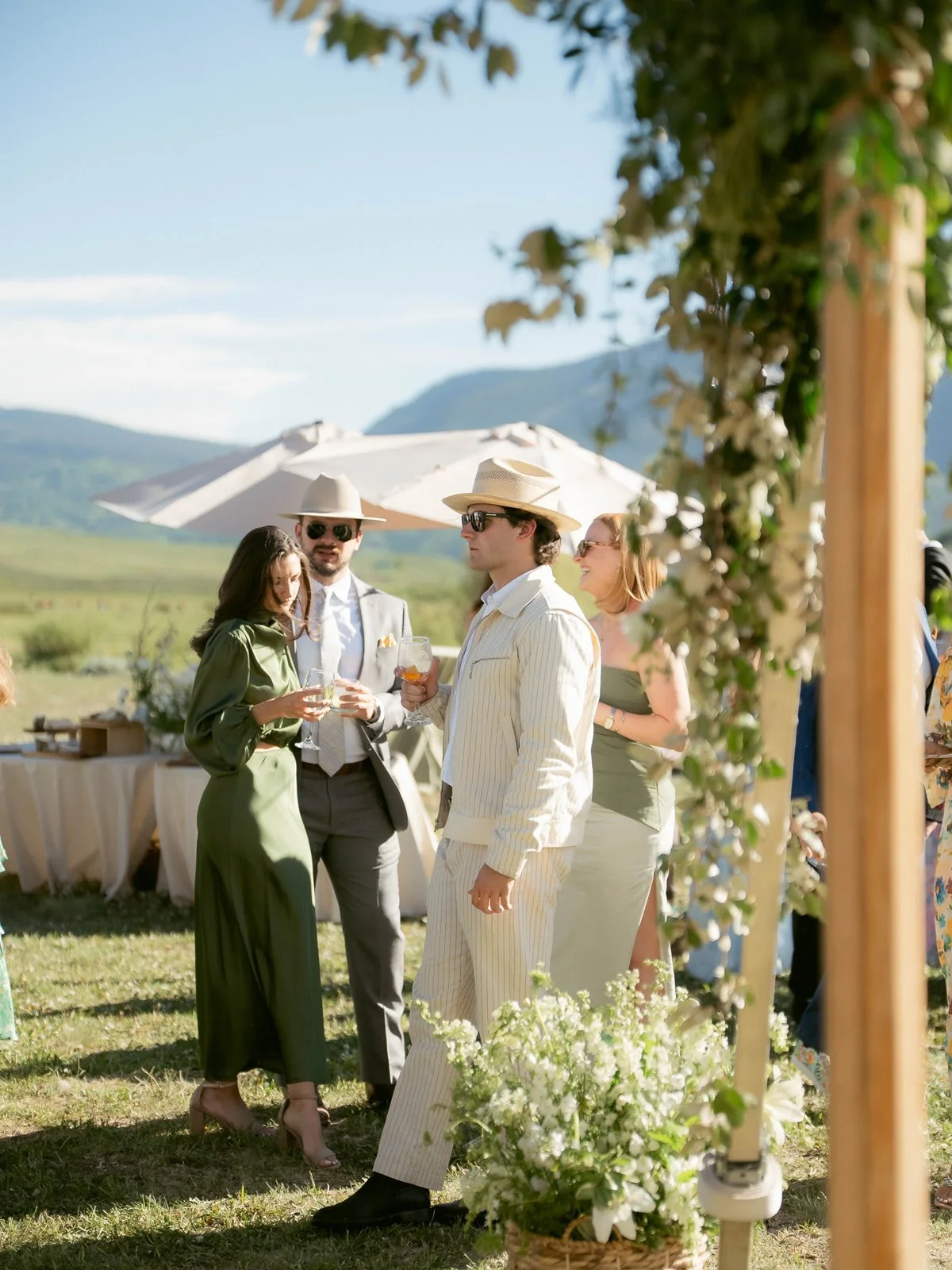 Leah Black Photography-Mack + Ricky Wedding-Crested Butte-1121_websize.jpg