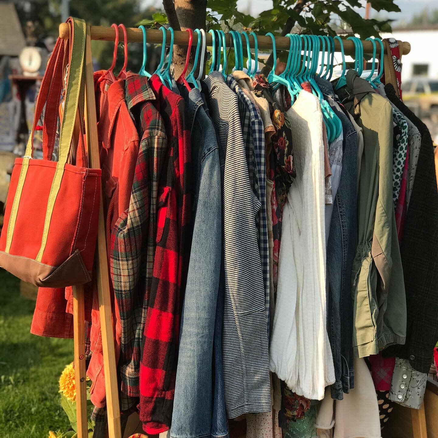 ONE MORE GIVEAWAY! 

This is your final opportunity to enter to win a pair of early bird tickets and $50 to spend at our May 6 vintage market at The Historic Fort Missoula:
🤍 follow our account if you don&rsquo;t already
🤍 like this post
🤍 tag two