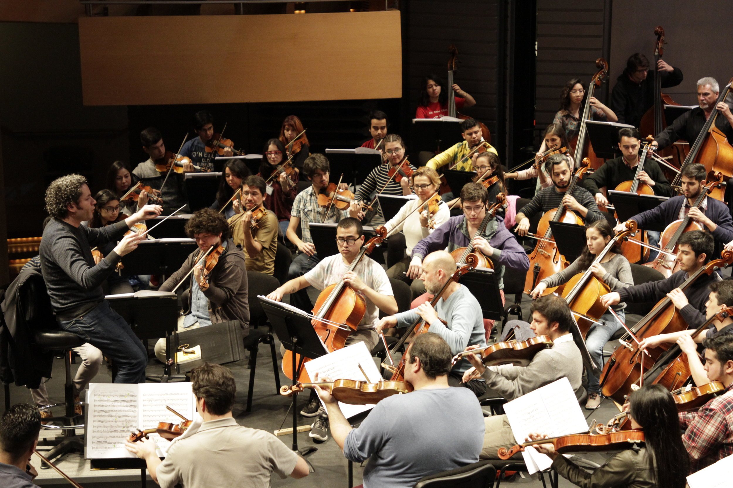 Gustavo+Dudamel+Rehearsal+Photo,+credit+Gustavo+Dudamel+Foundation+02 (1).jpg