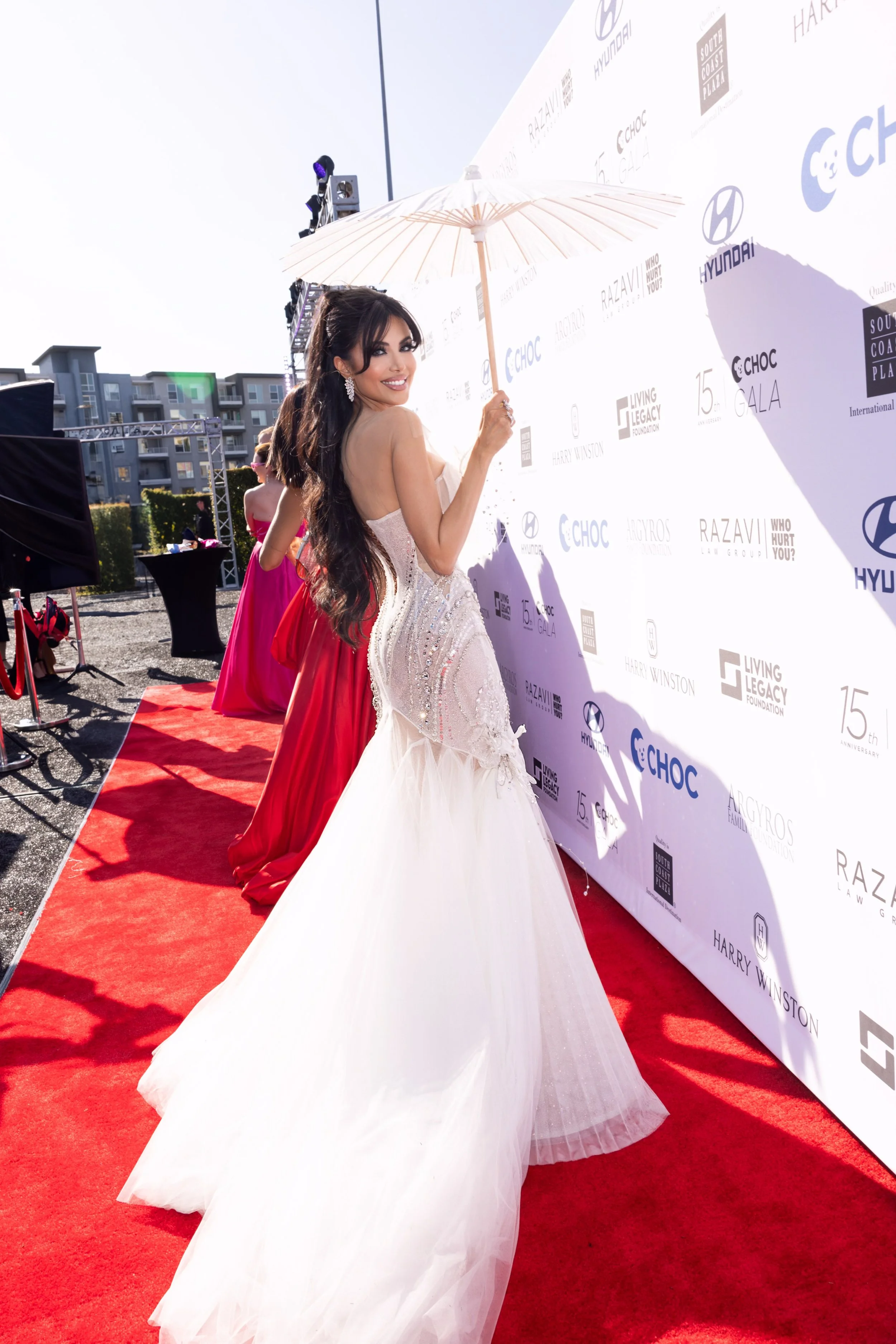 Facetune_19-05-2024-16-06-49 copy.jpg