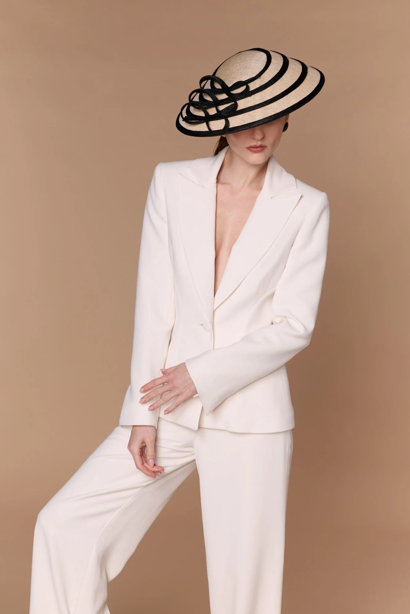 R2681        3229.jpg