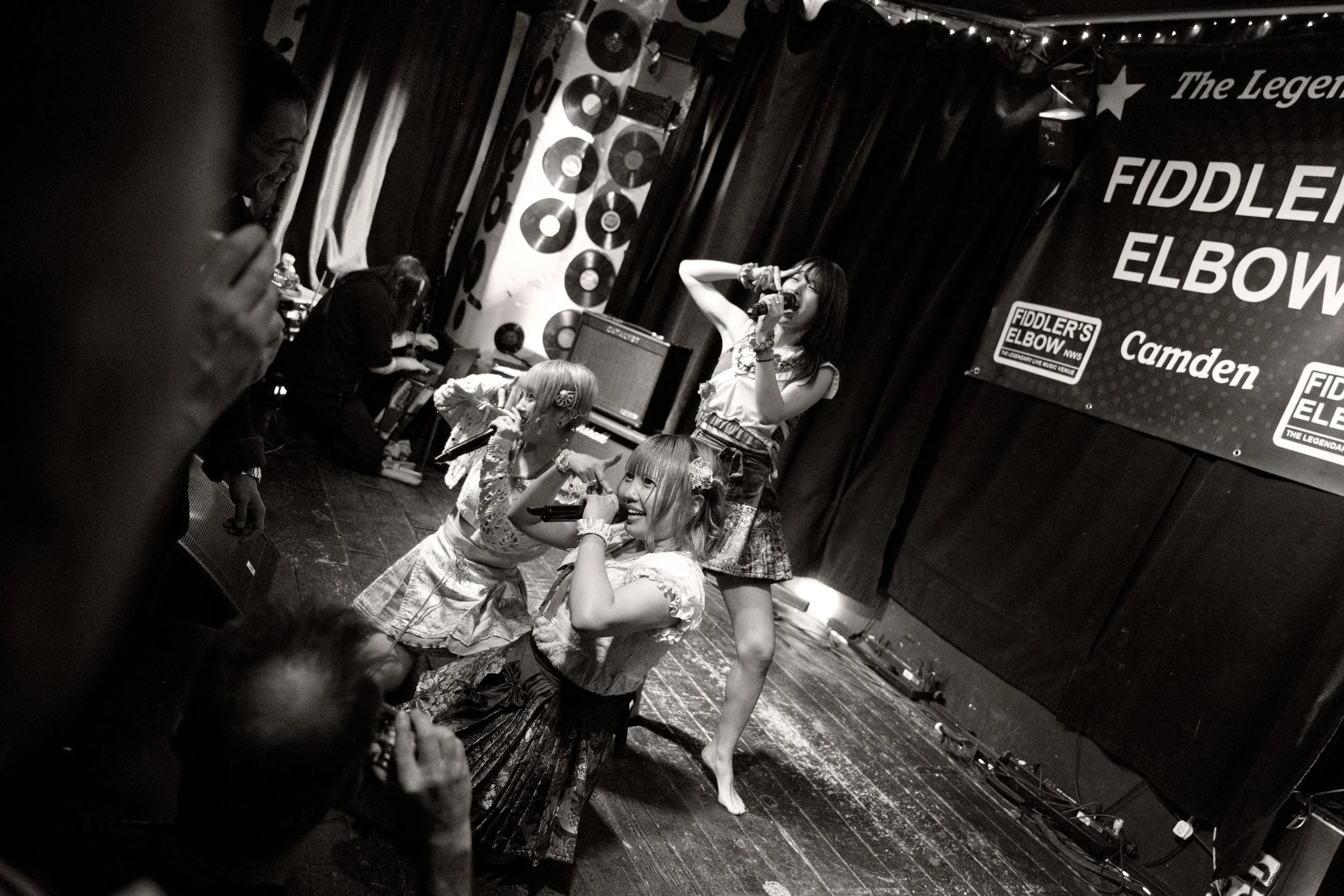 Zenbu kimi no sei da bnw 1.jpg