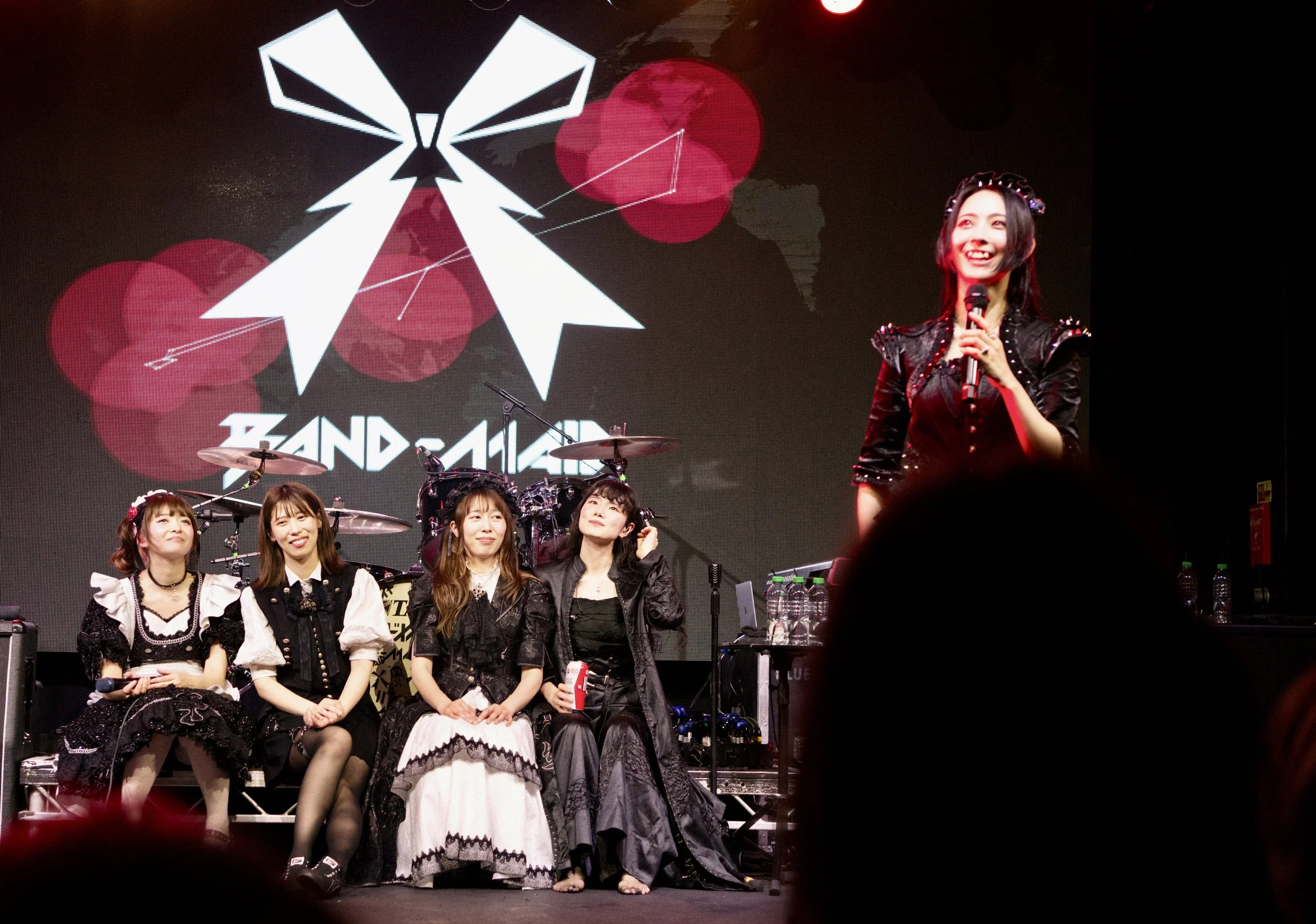 Band maid 4.jpg